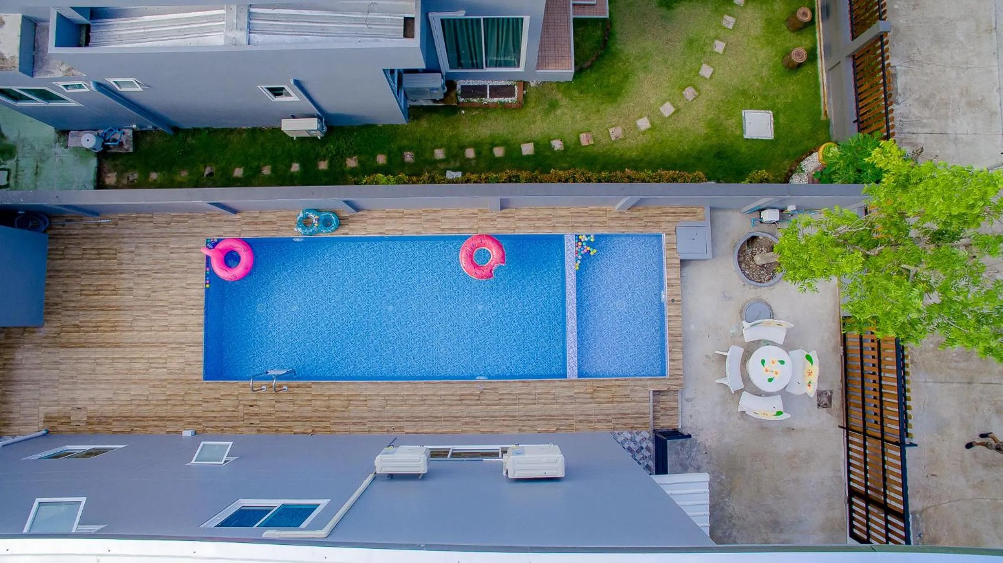 Pool View in Mondara Vacation Home