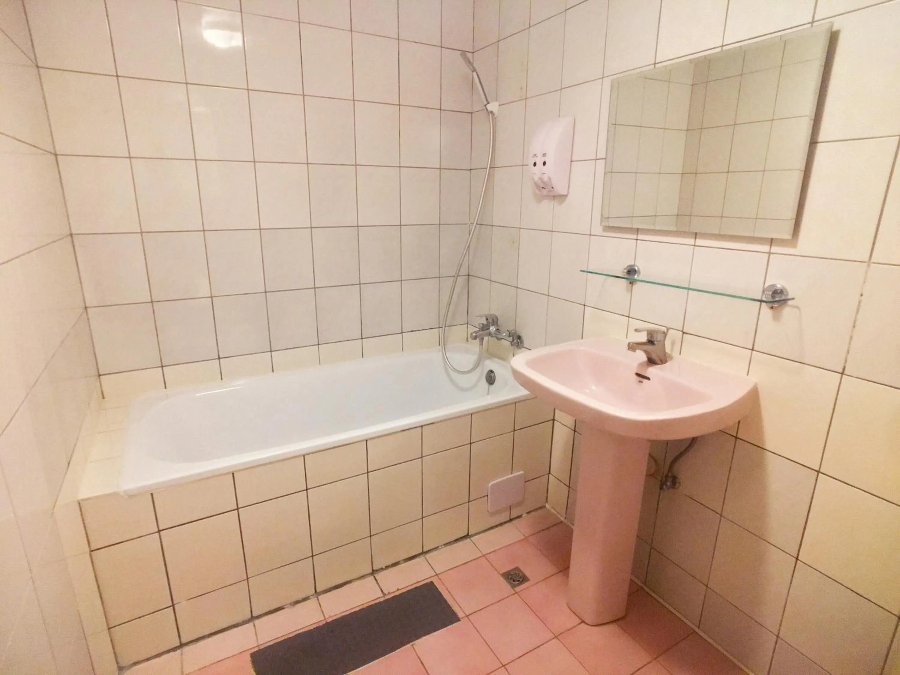 Bathroom in Best Hotel