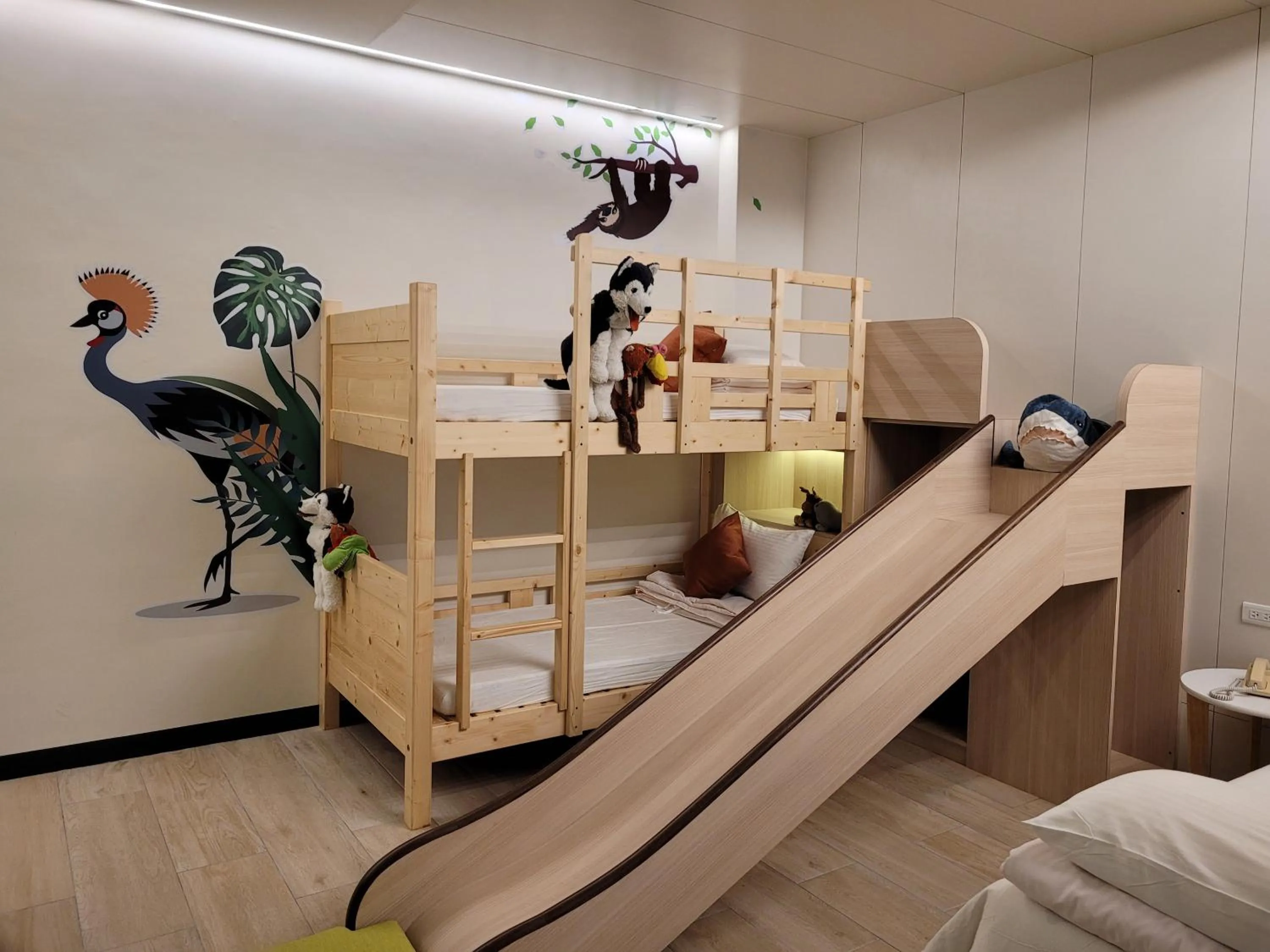 bunk bed, Bed in Beachcastle & Sea View Villa