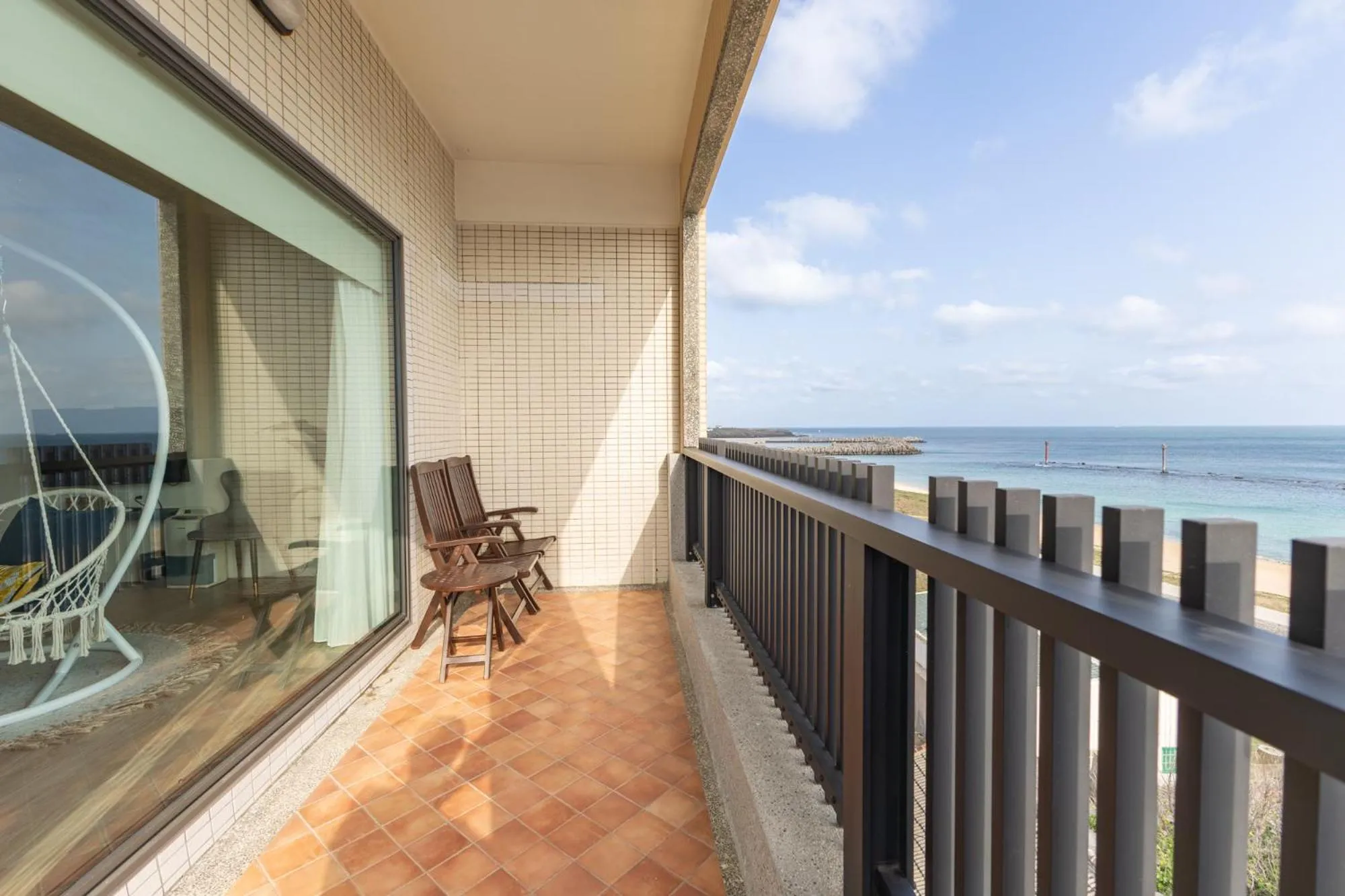 Balcony/Terrace in Beachcastle & Sea View Villa