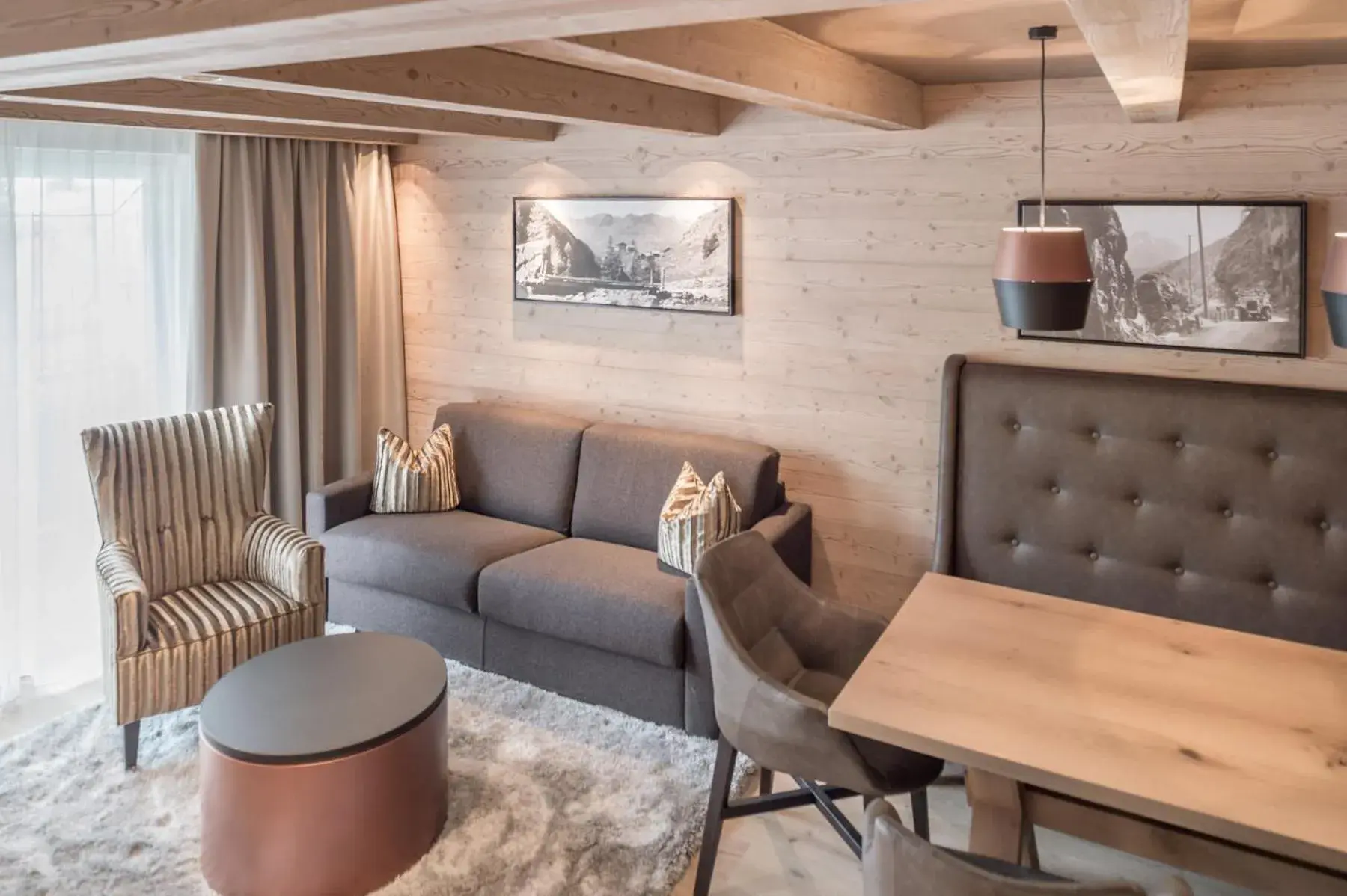 Two-Bedroom Suite in The Secret Sölden Two-Bedroom Suite in The Secret Sölden