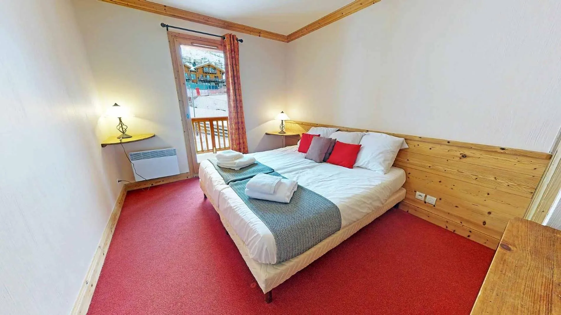 Bedroom, Bed in Le Sabot de Vénus