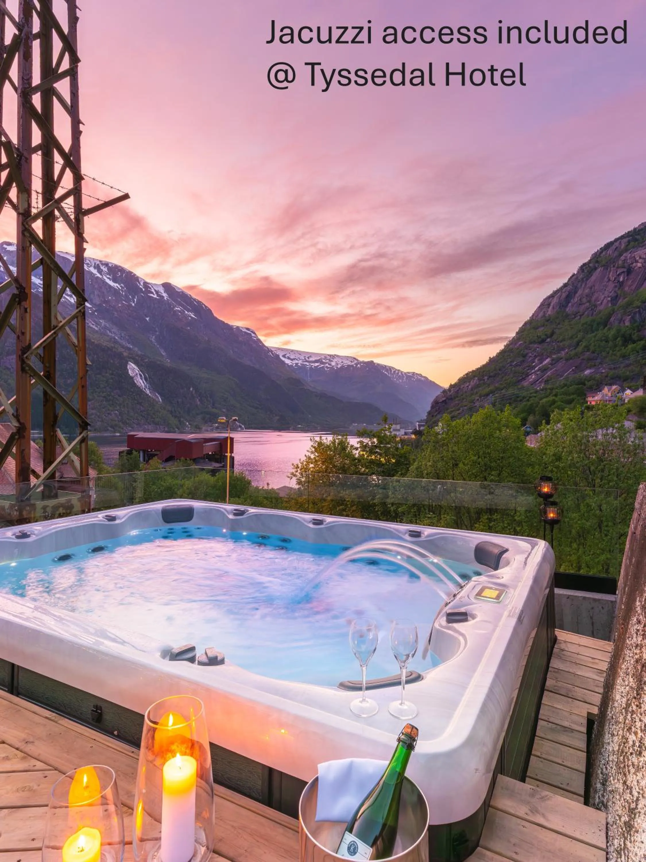 Hot Tub in Trolltunga Aparthotel