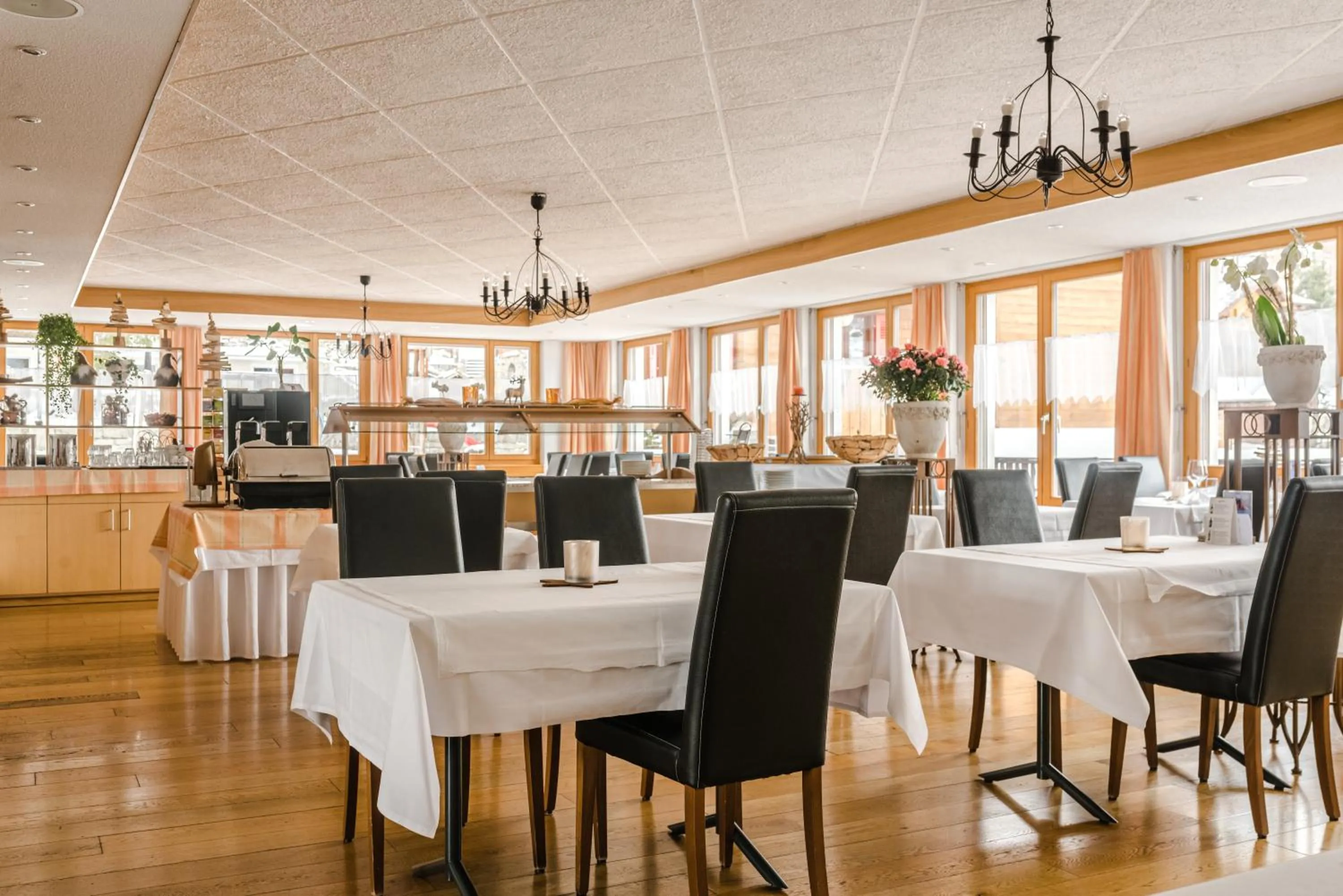 Restaurant/places to eat in Aktiv Hotel & Spa Hannigalp