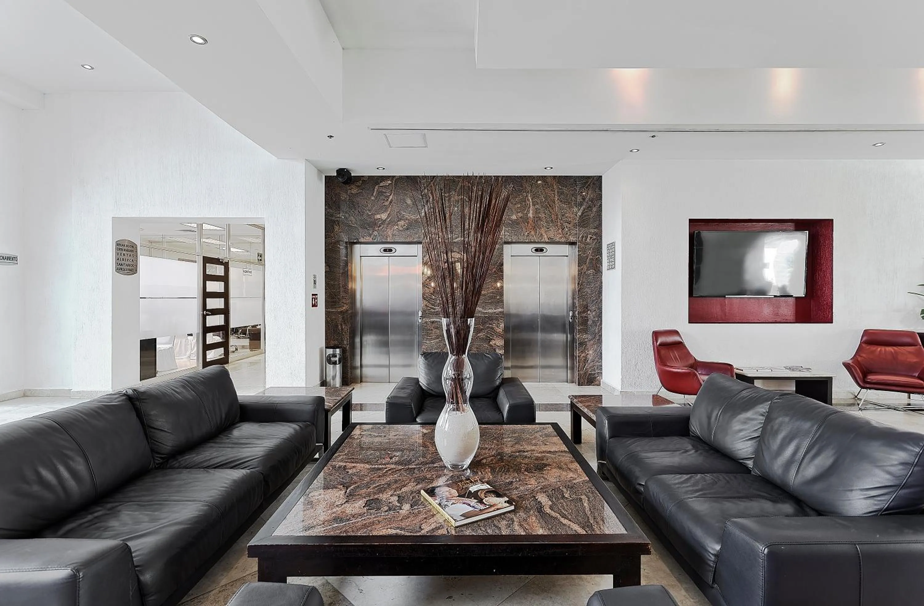 Property building in Holiday Inn Campeche by IHG