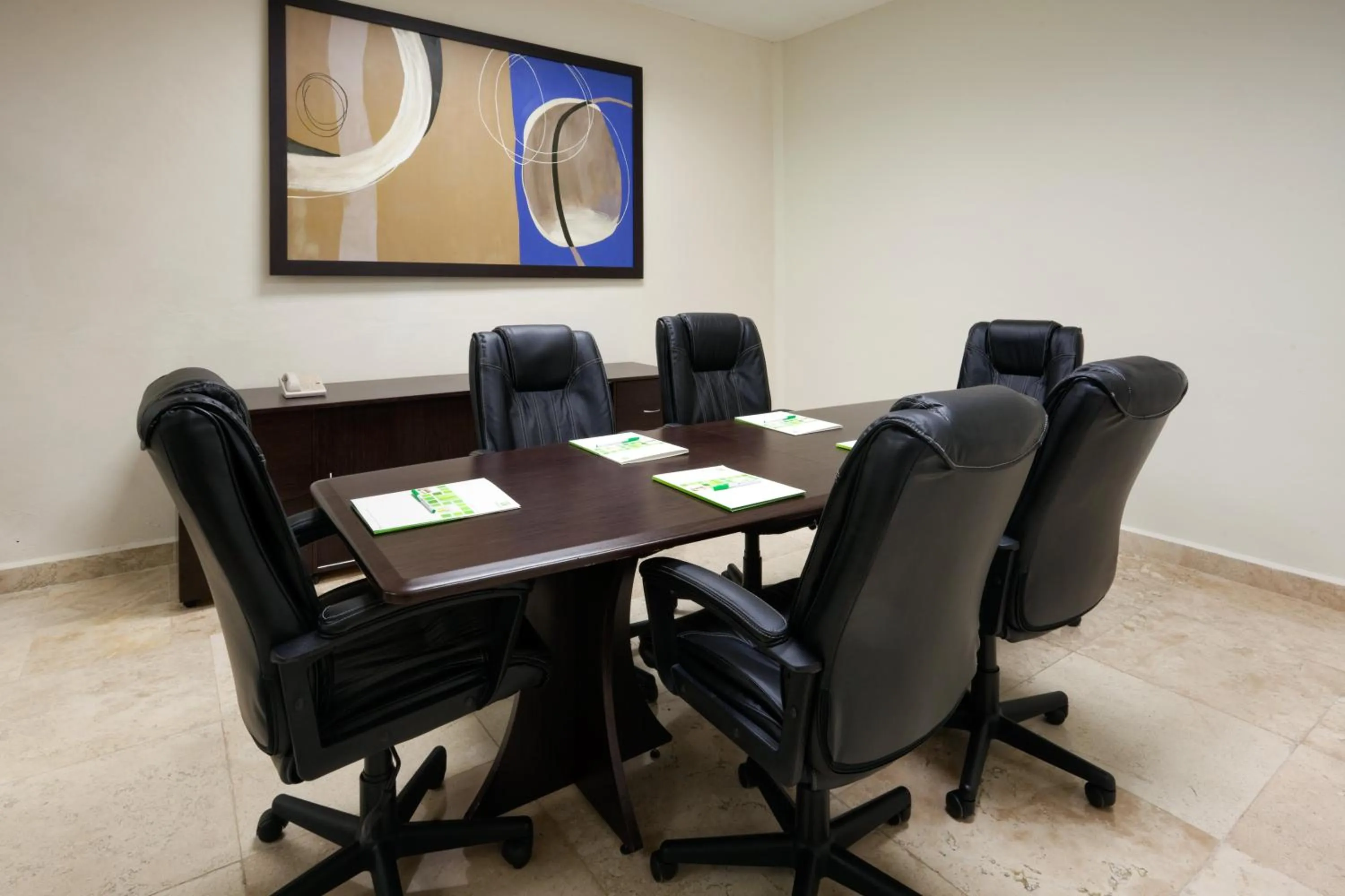 Meeting/conference room in Holiday Inn Campeche by IHG