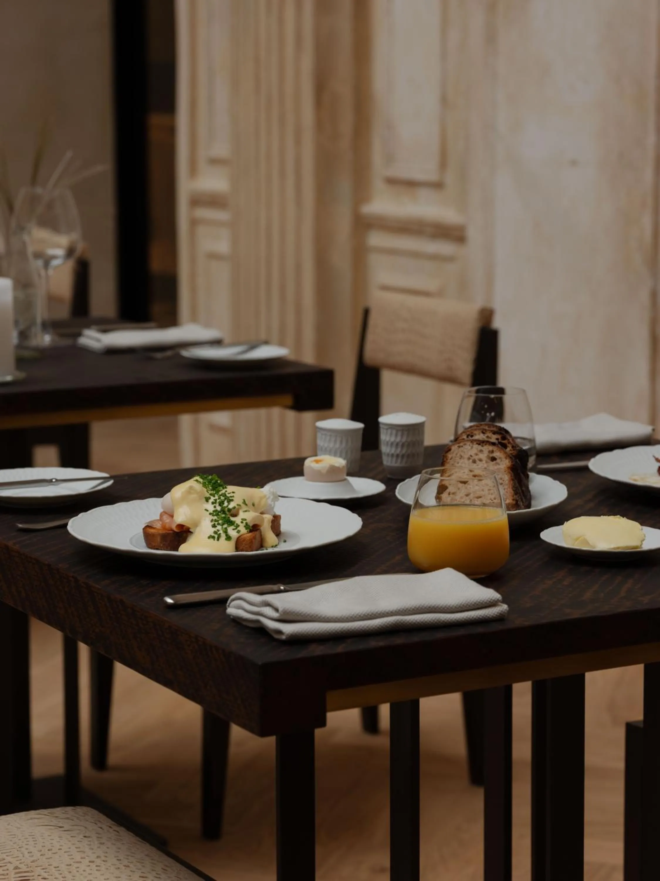 Breakfast in Grand Hotel