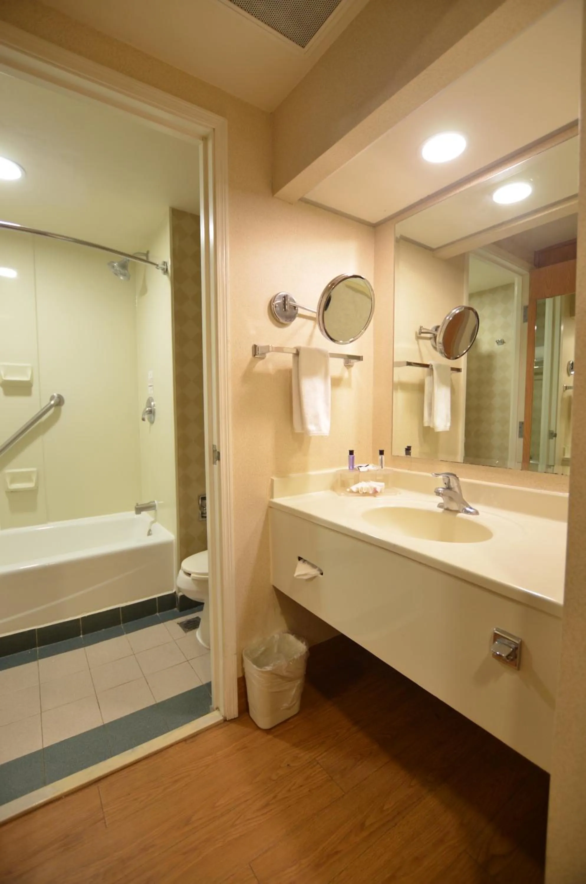 Bathroom in iStay Hotel Ciudad Victoria