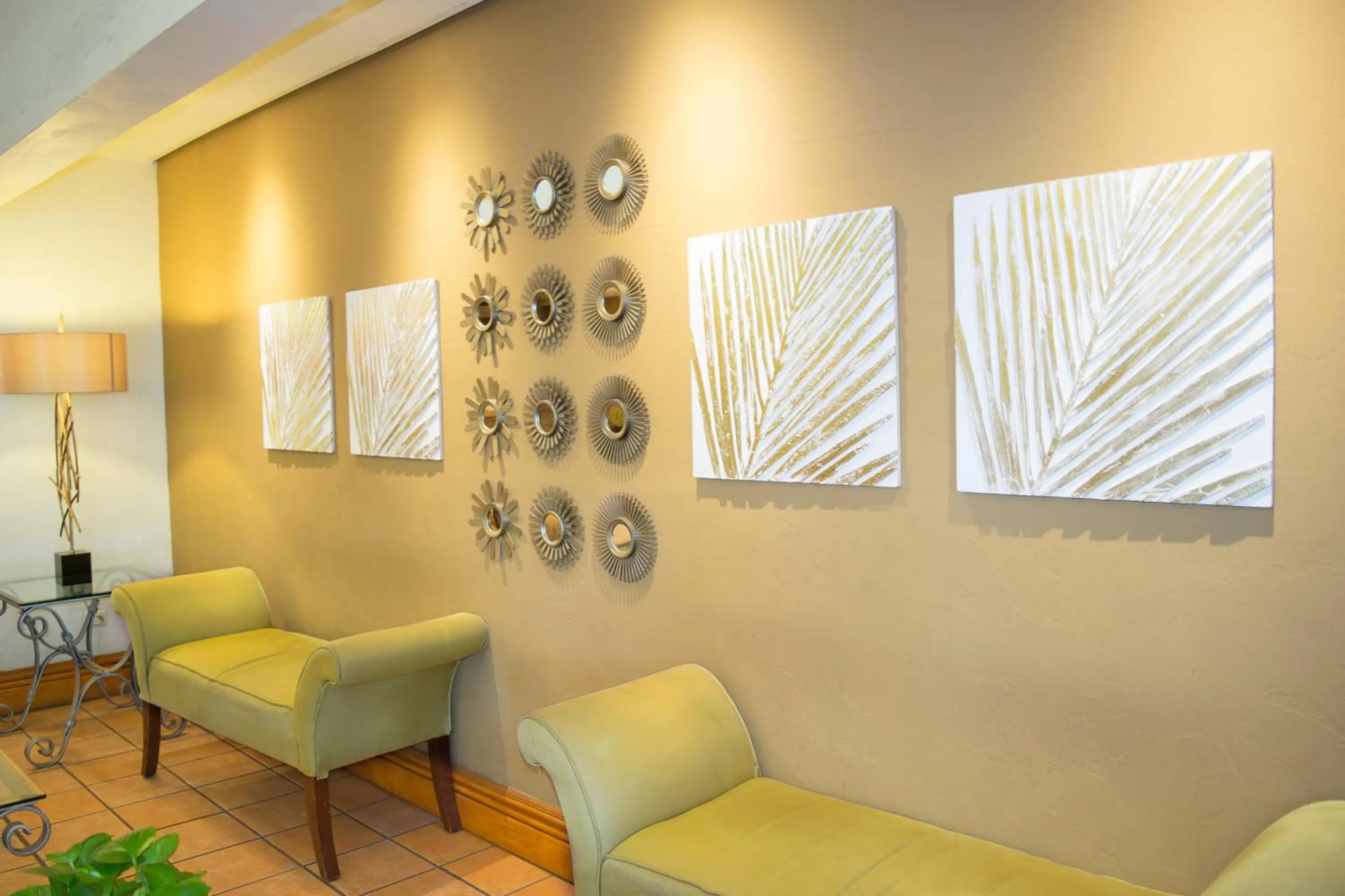 Lobby or reception in iStay Hotel Ciudad Victoria