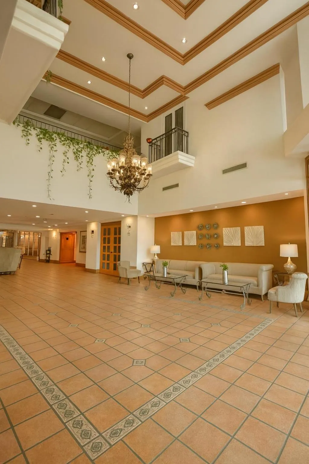 Lobby or reception in iStay Hotel Ciudad Victoria