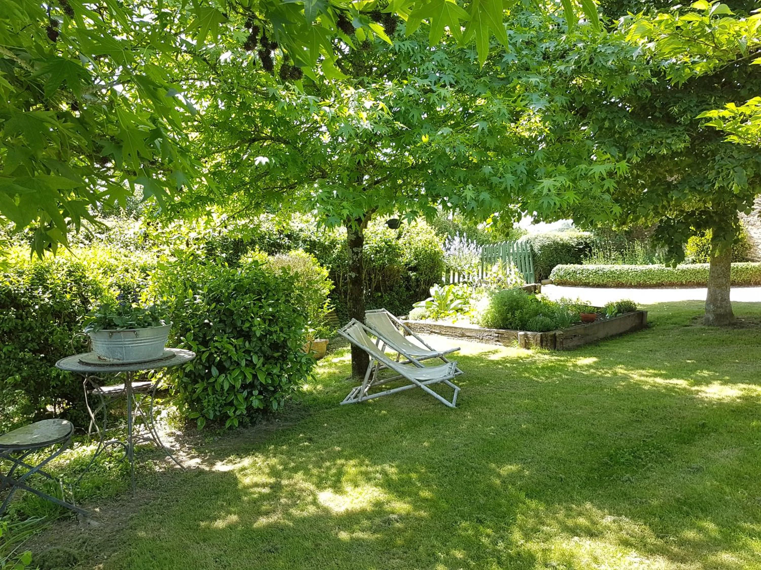 Natural landscape in Le Vieux Logis de la Galocherie