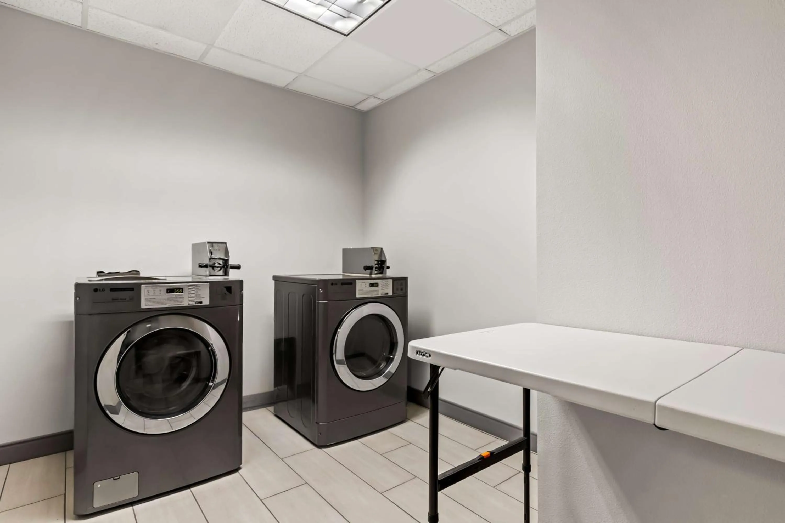 laundry in Spark by Hilton Catoosa Tulsa