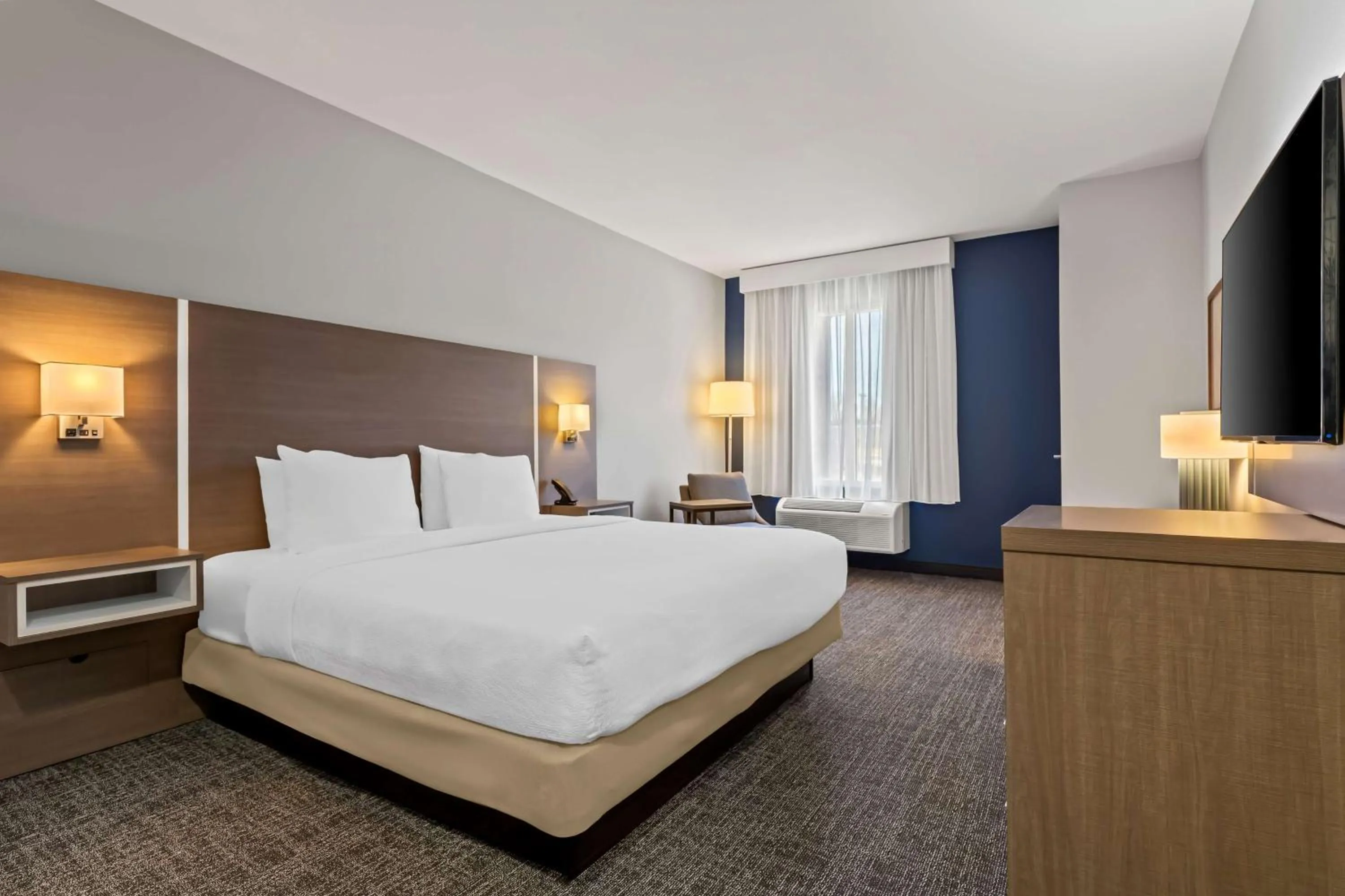 Bed in Spark by Hilton Catoosa Tulsa