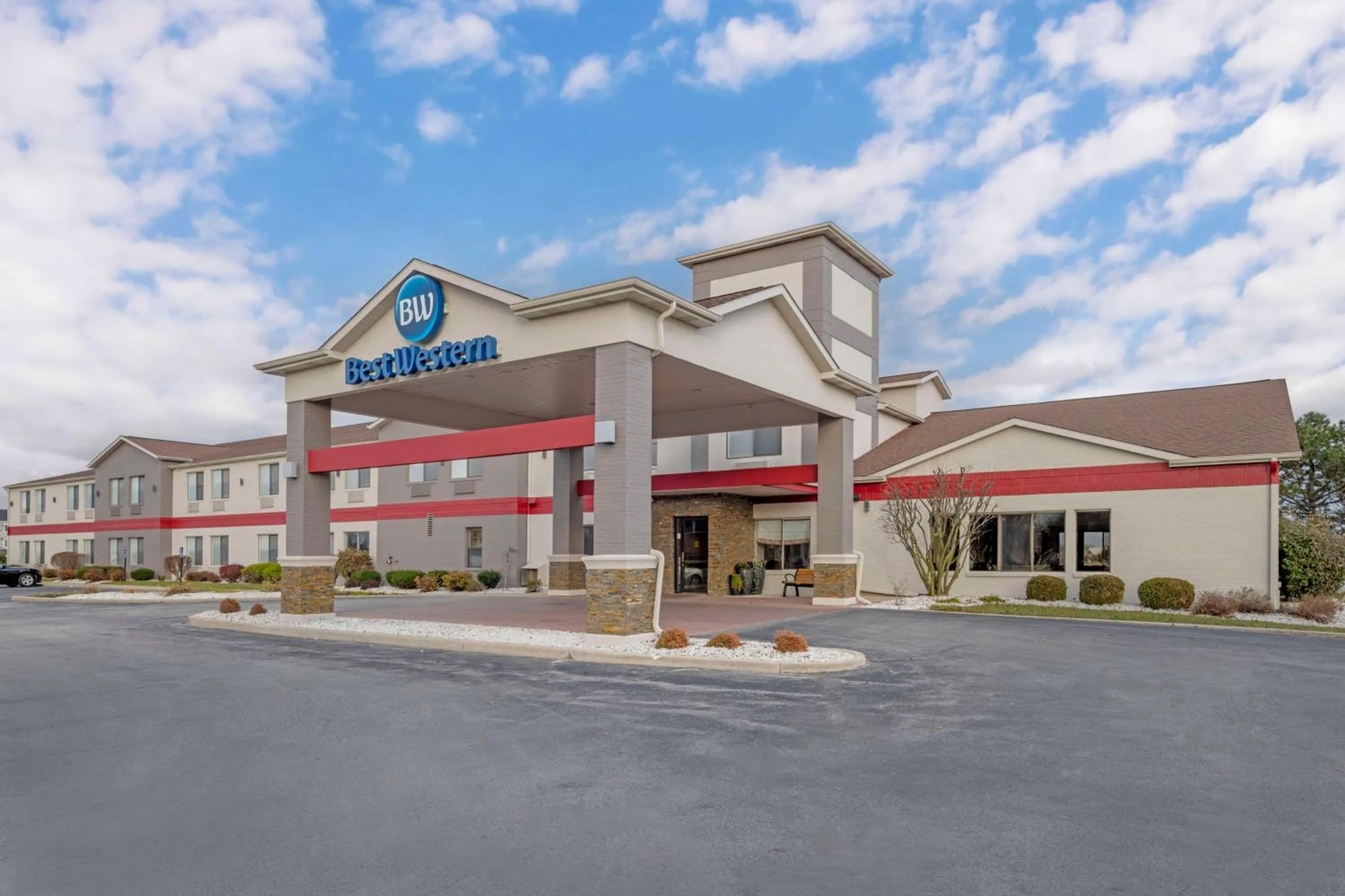 Property building in Best Western Celina
