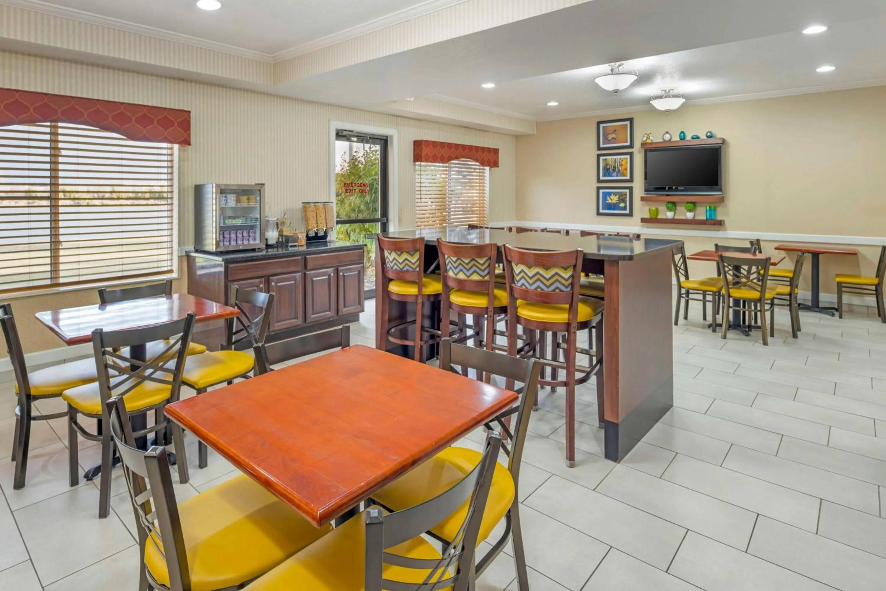 Breakfast in Best Western Celina