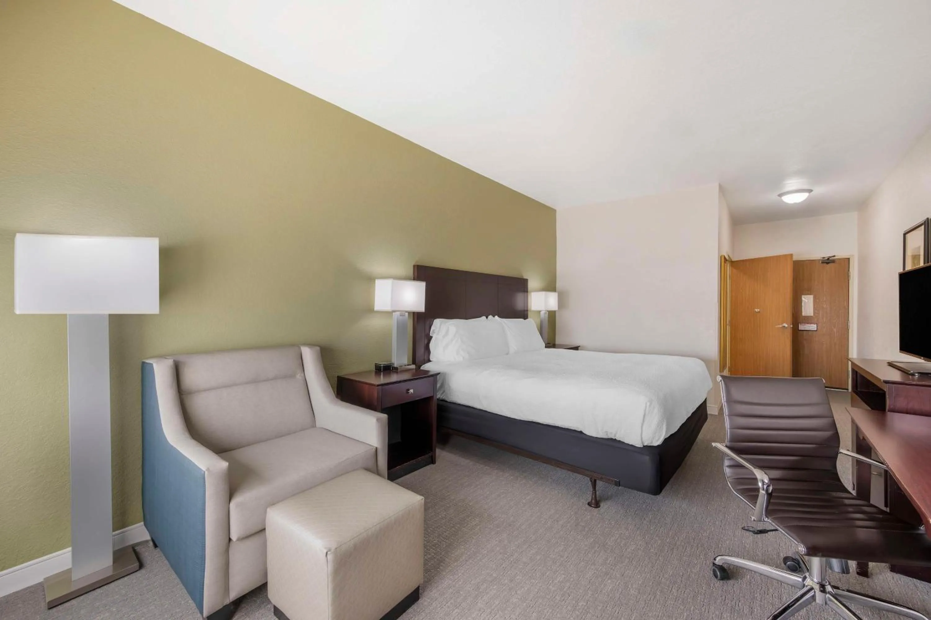 Bedroom, Bed in Best Western Celina