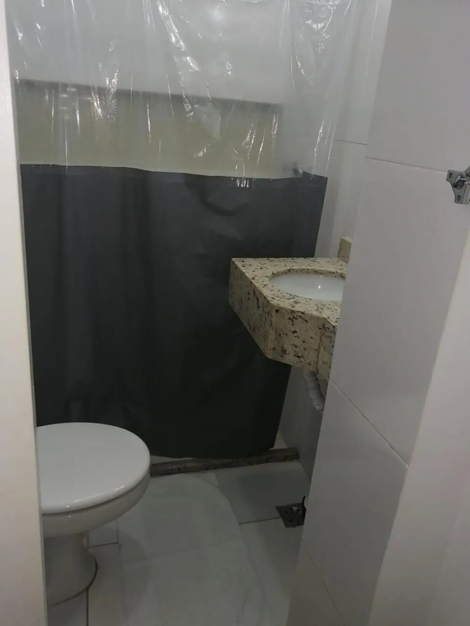 Bathroom in Hotel Angrense