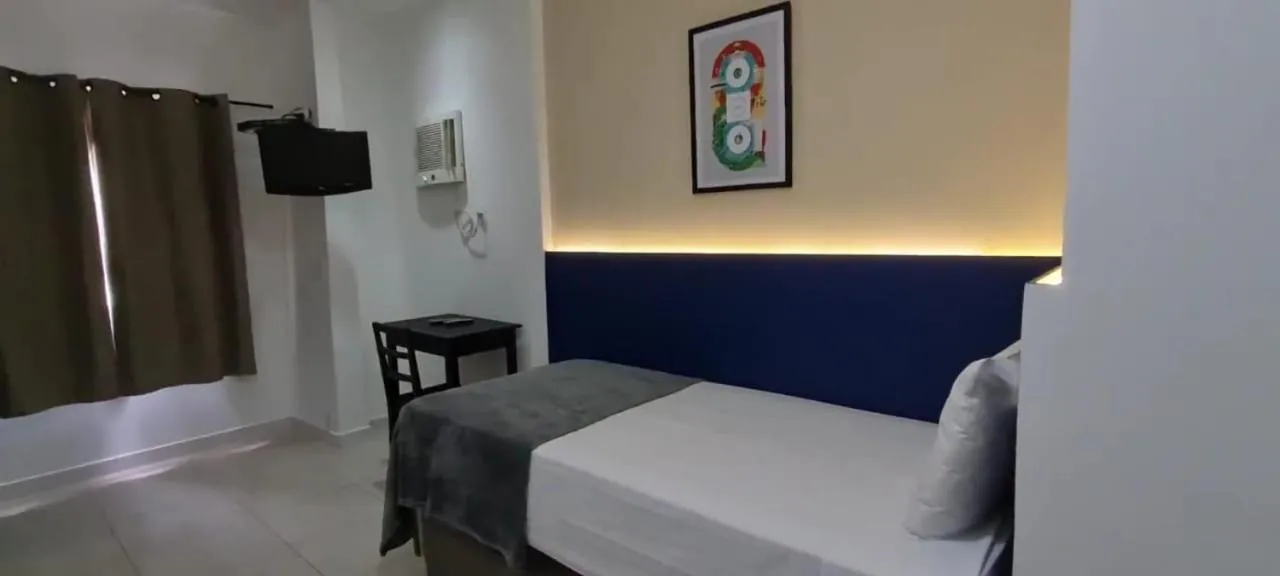 Bedroom, Bed in Hotel Angrense