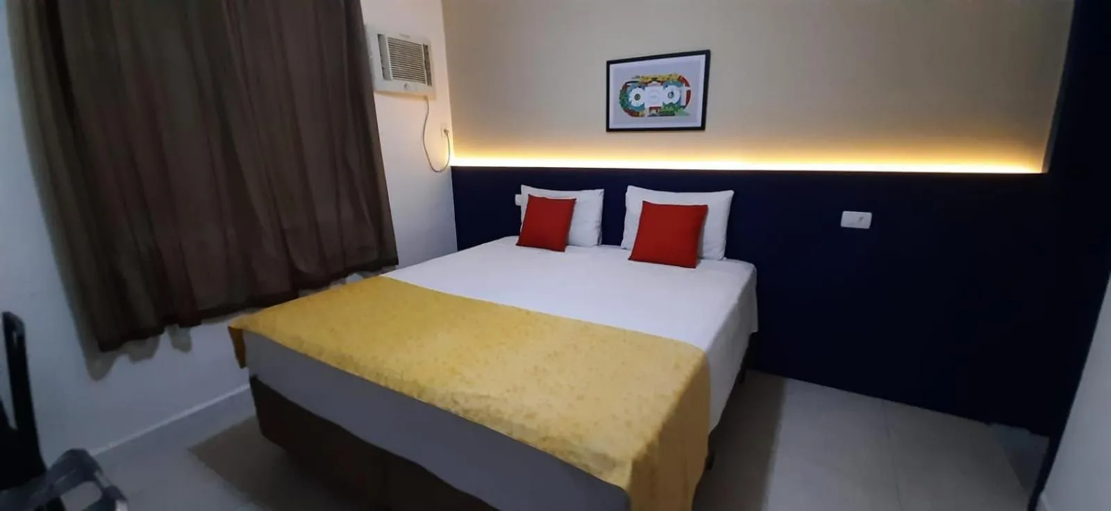 Bedroom, Bed in Hotel Angrense