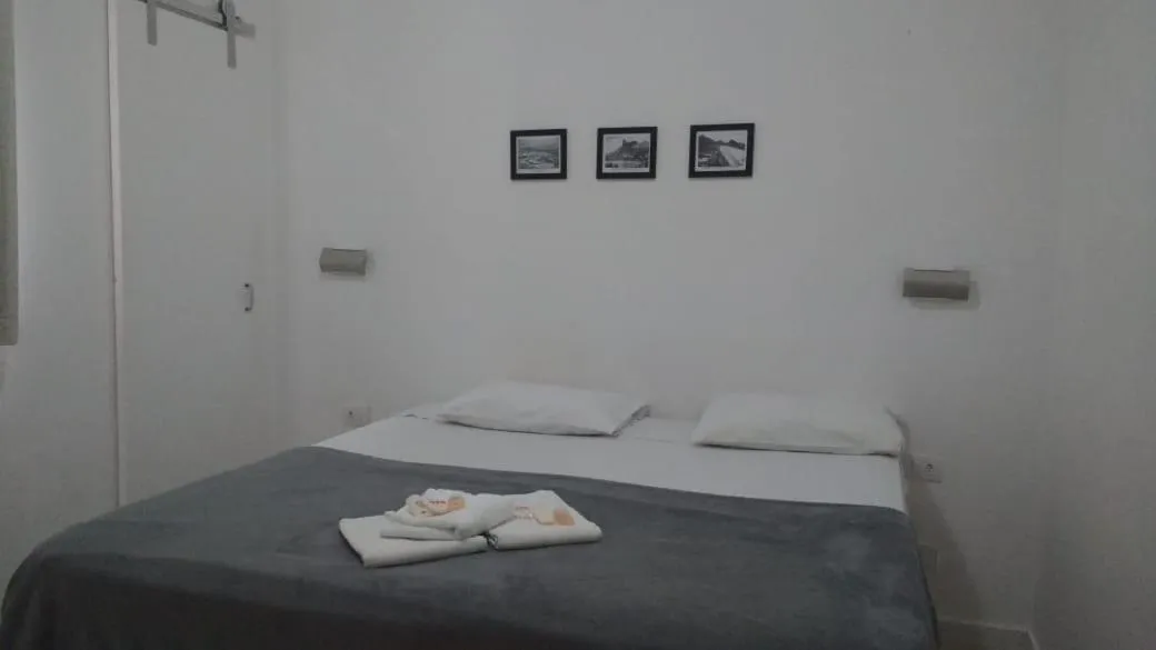 Bedroom, Bed in Hotel Angrense