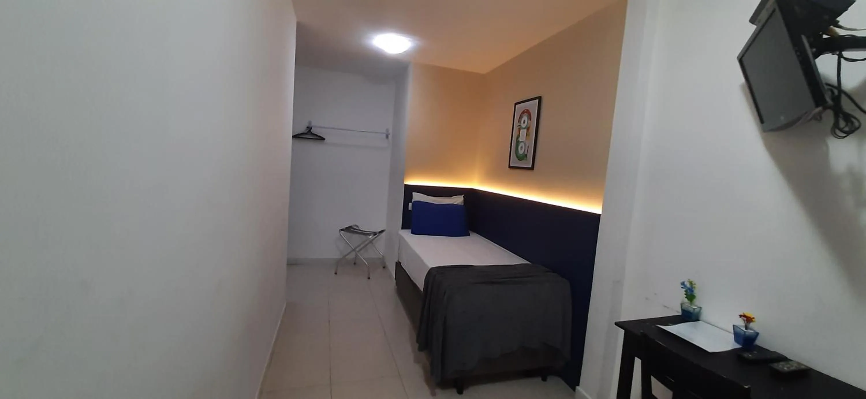 Bedroom, Bed in Hotel Angrense