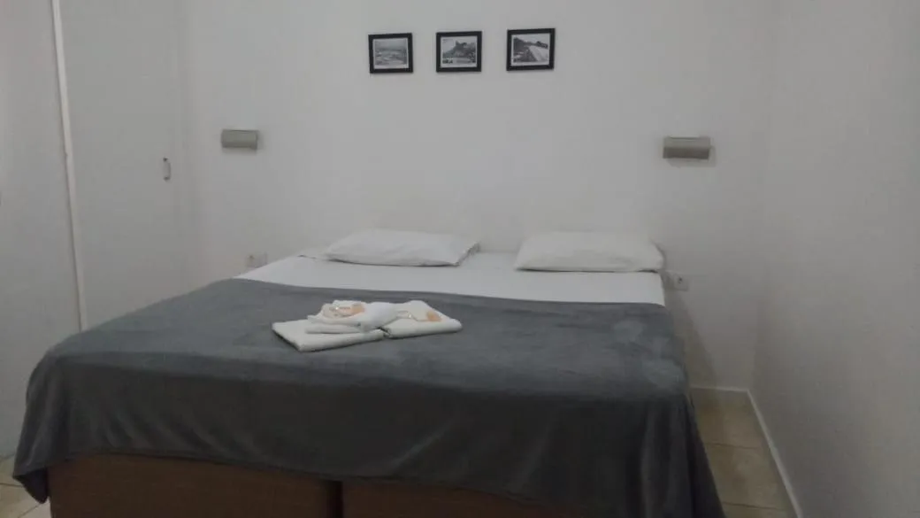 Bedroom, Bed in Hotel Angrense