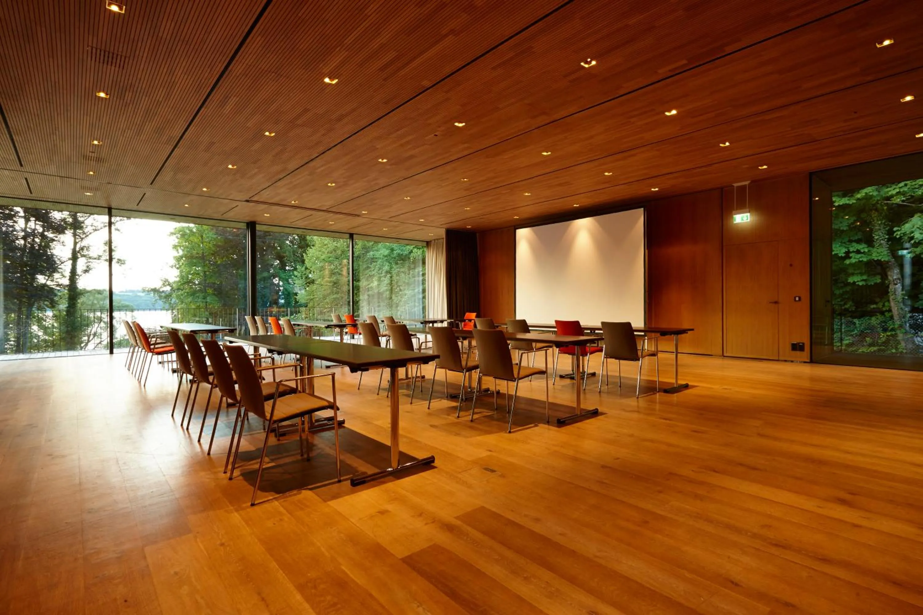 Business facilities in LA VILLA am Starnberger See