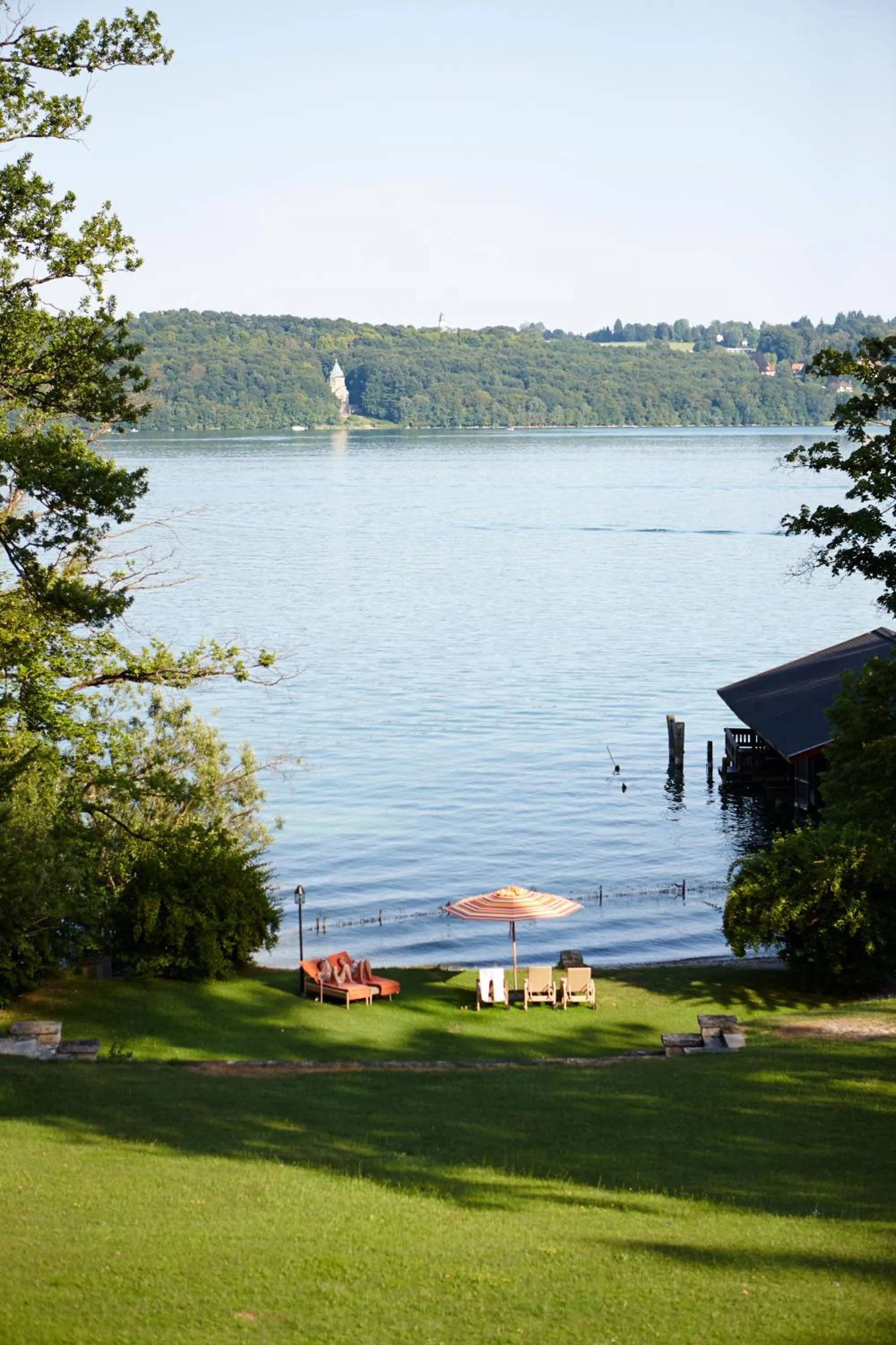 Lake view in LA VILLA am Starnberger See