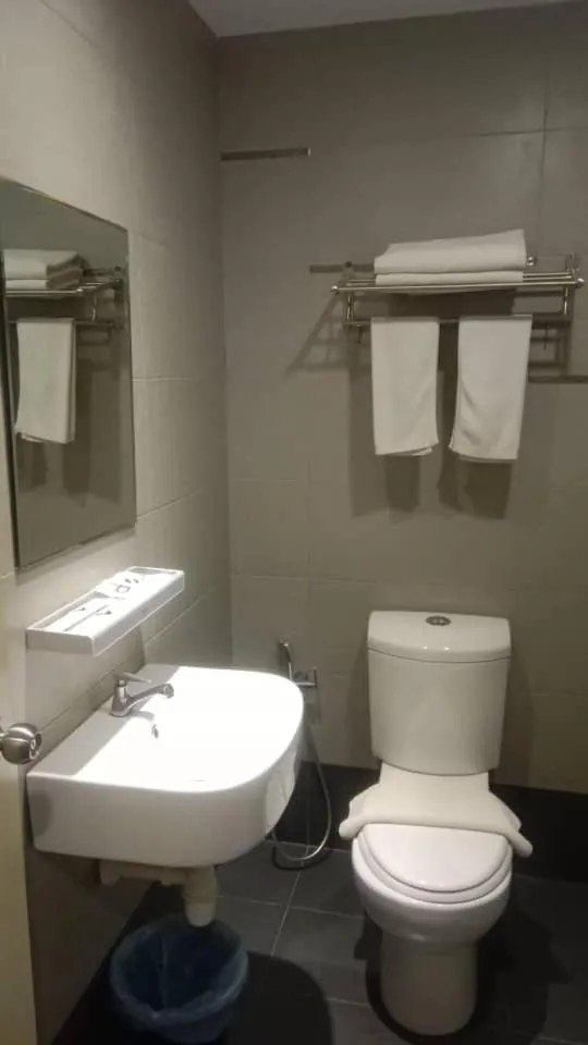 Toilet in Tumike Hotel Bentong