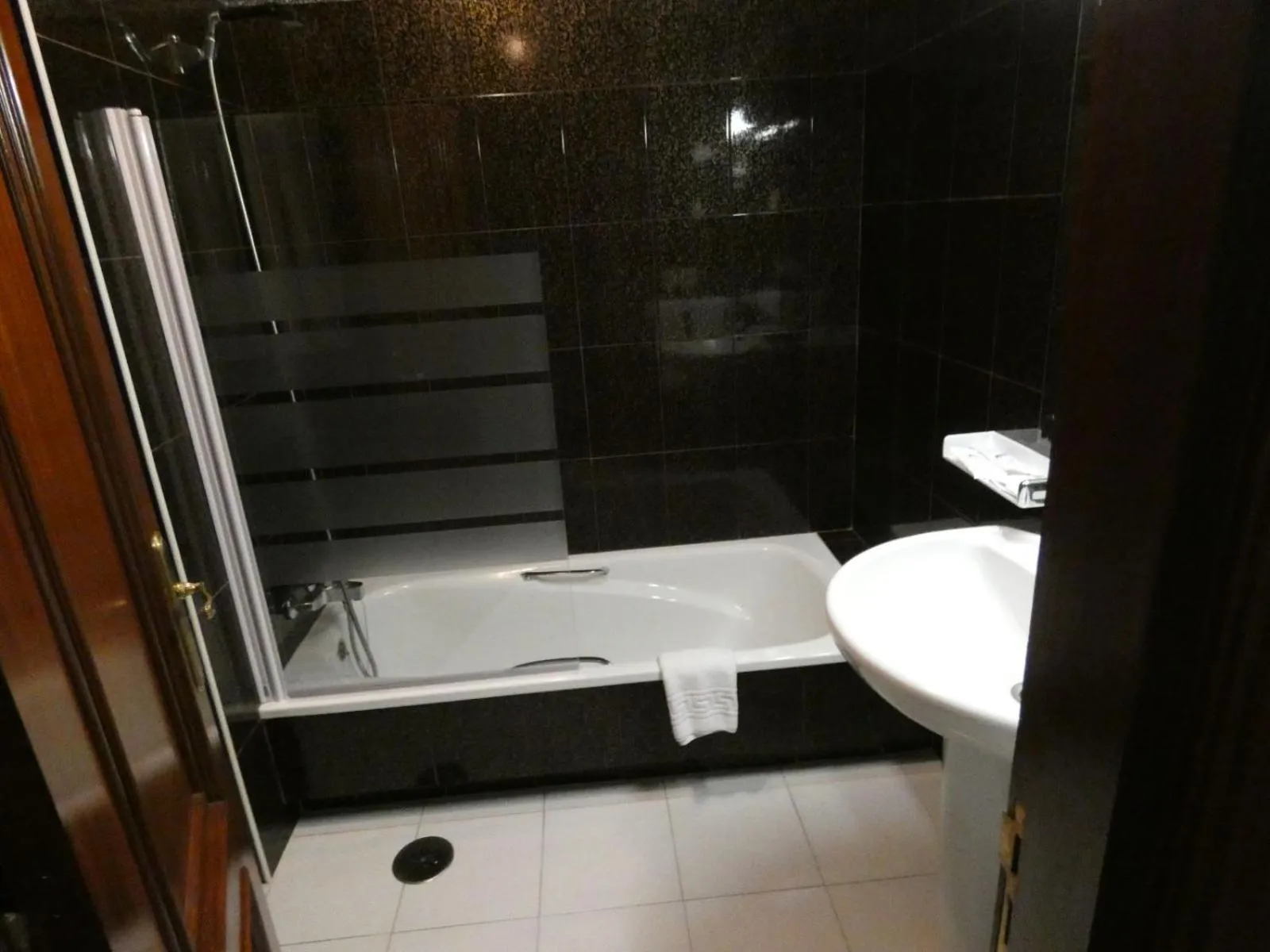 Bathroom in Motel Caldas