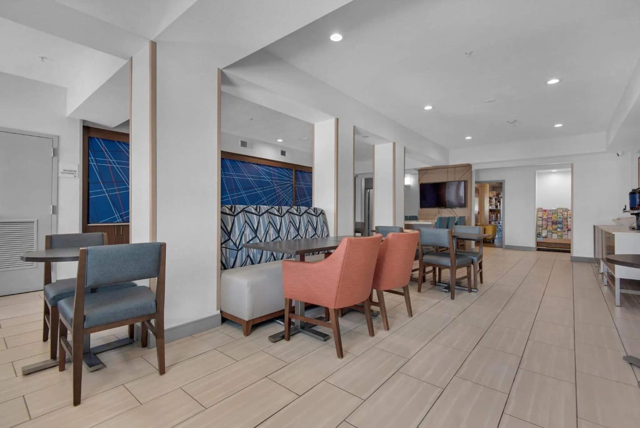 Breakfast in Holiday Inn Express Destin E - Commons Mall Area by IHG