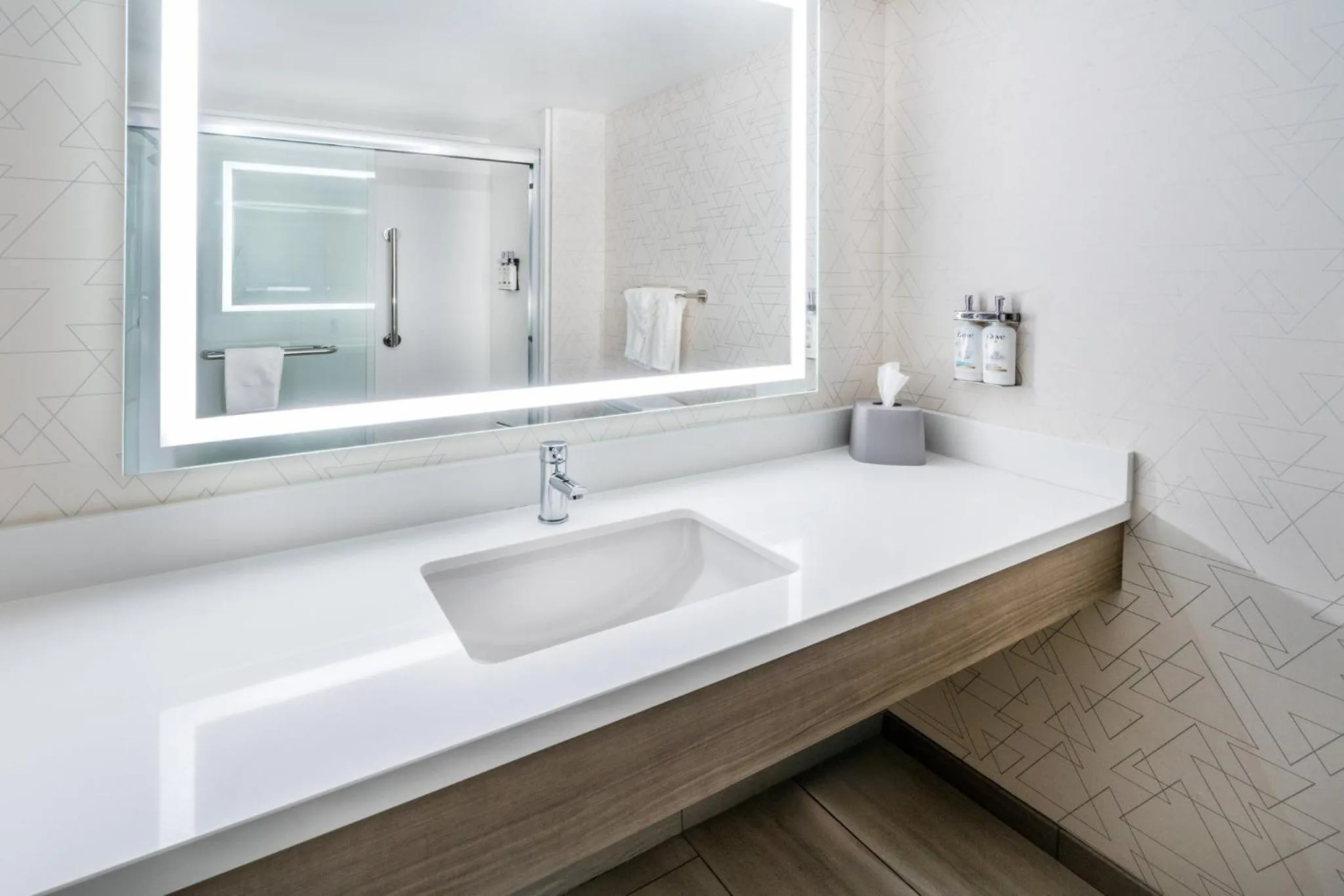 Photo of the whole room in Holiday Inn Express Casper I-25 by IHG