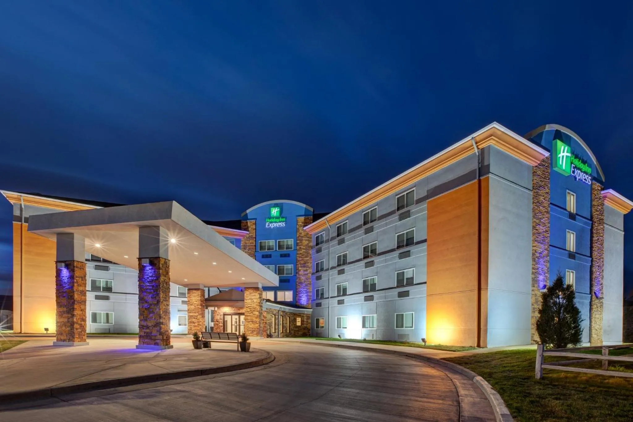 Property building in Holiday Inn Express Casper I-25 by IHG