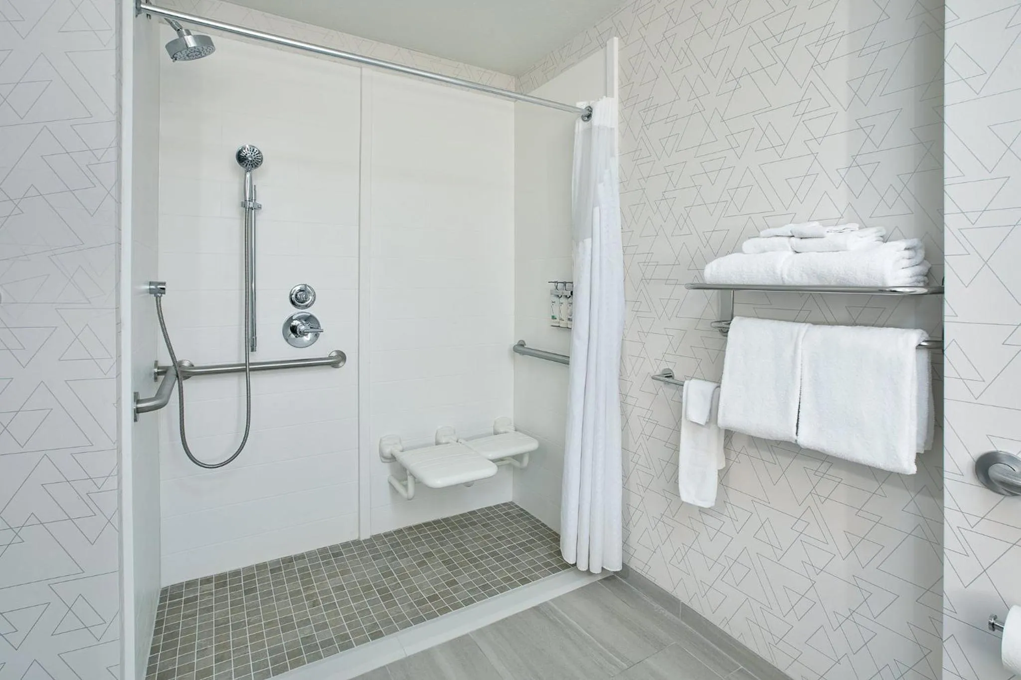 Photo of the whole room in Holiday Inn Express Casper I-25 by IHG