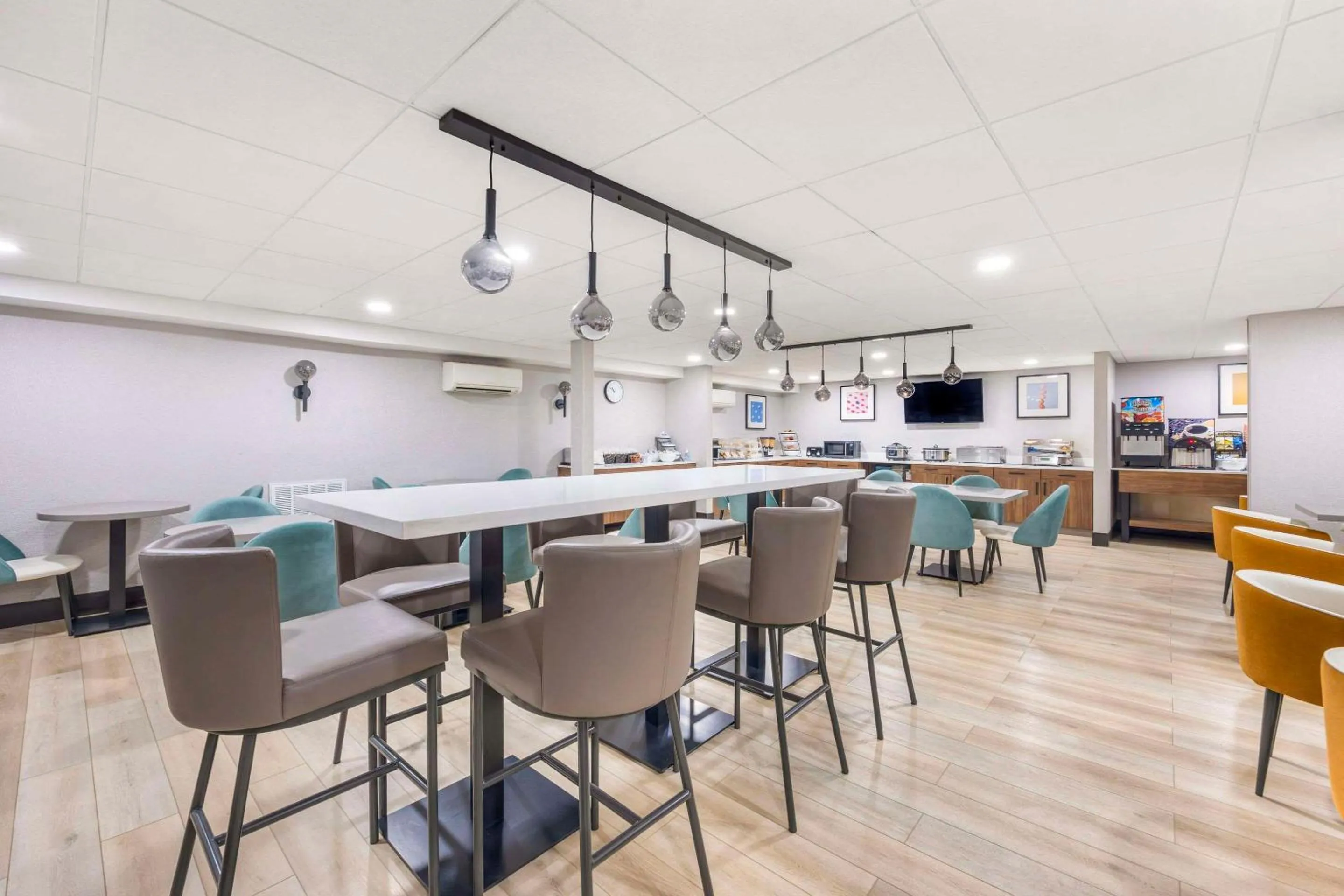 Breakfast in The Capitol Hotel Downtown, an Ascend Collection Hotel