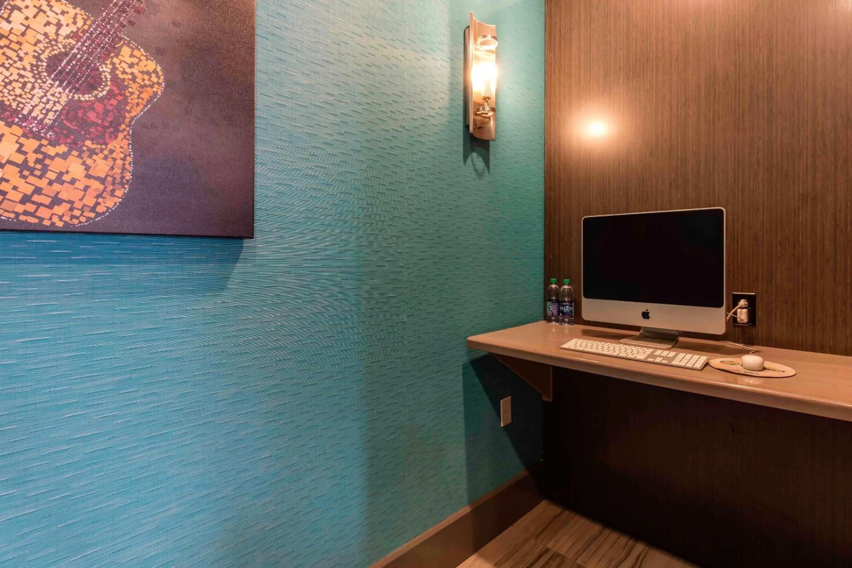 Business facilities in The Capitol Hotel Downtown, an Ascend Collection Hotel