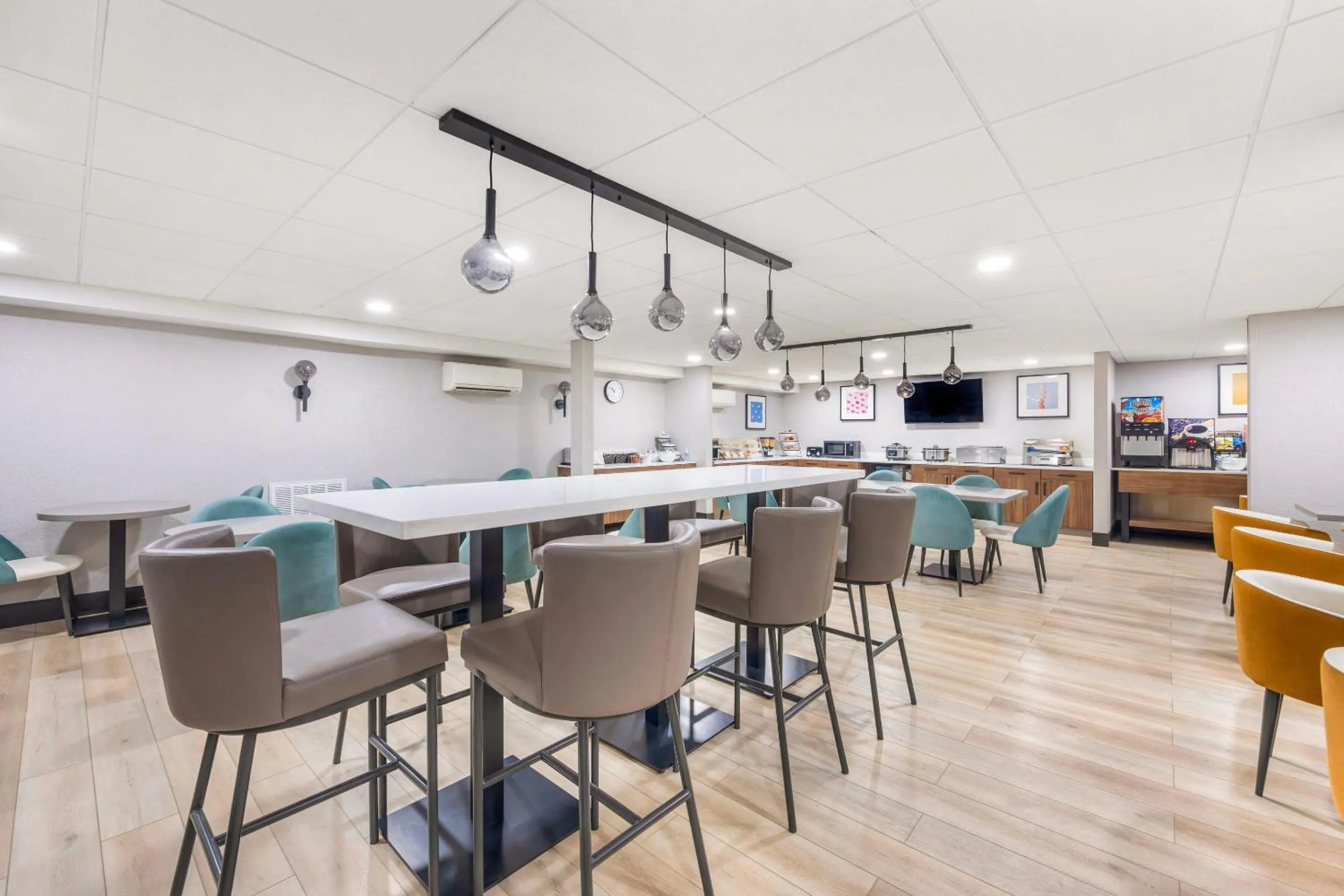 Breakfast in The Capitol Hotel Downtown, an Ascend Collection Hotel