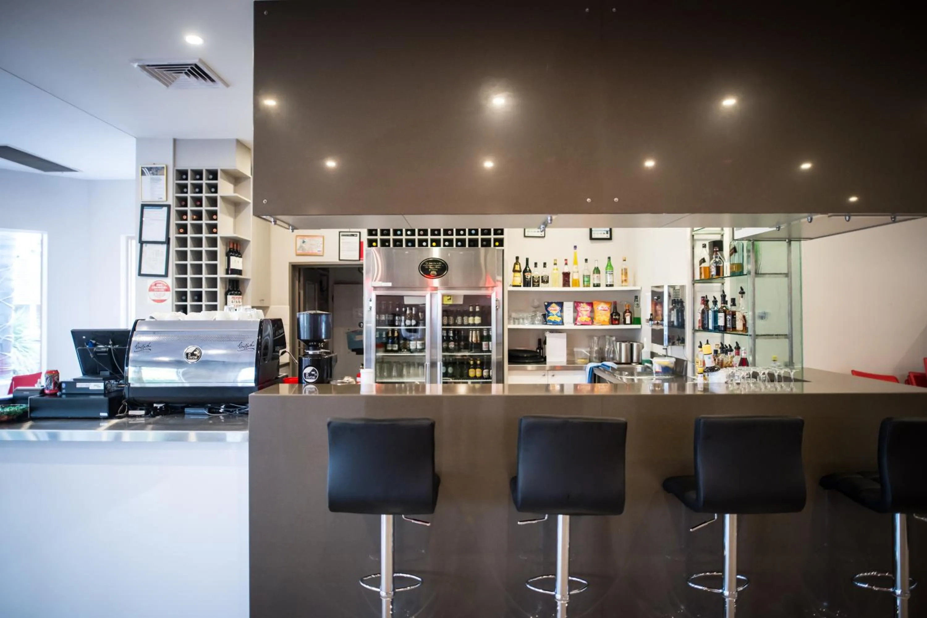Lounge or bar in Best Western Melbourne Airport