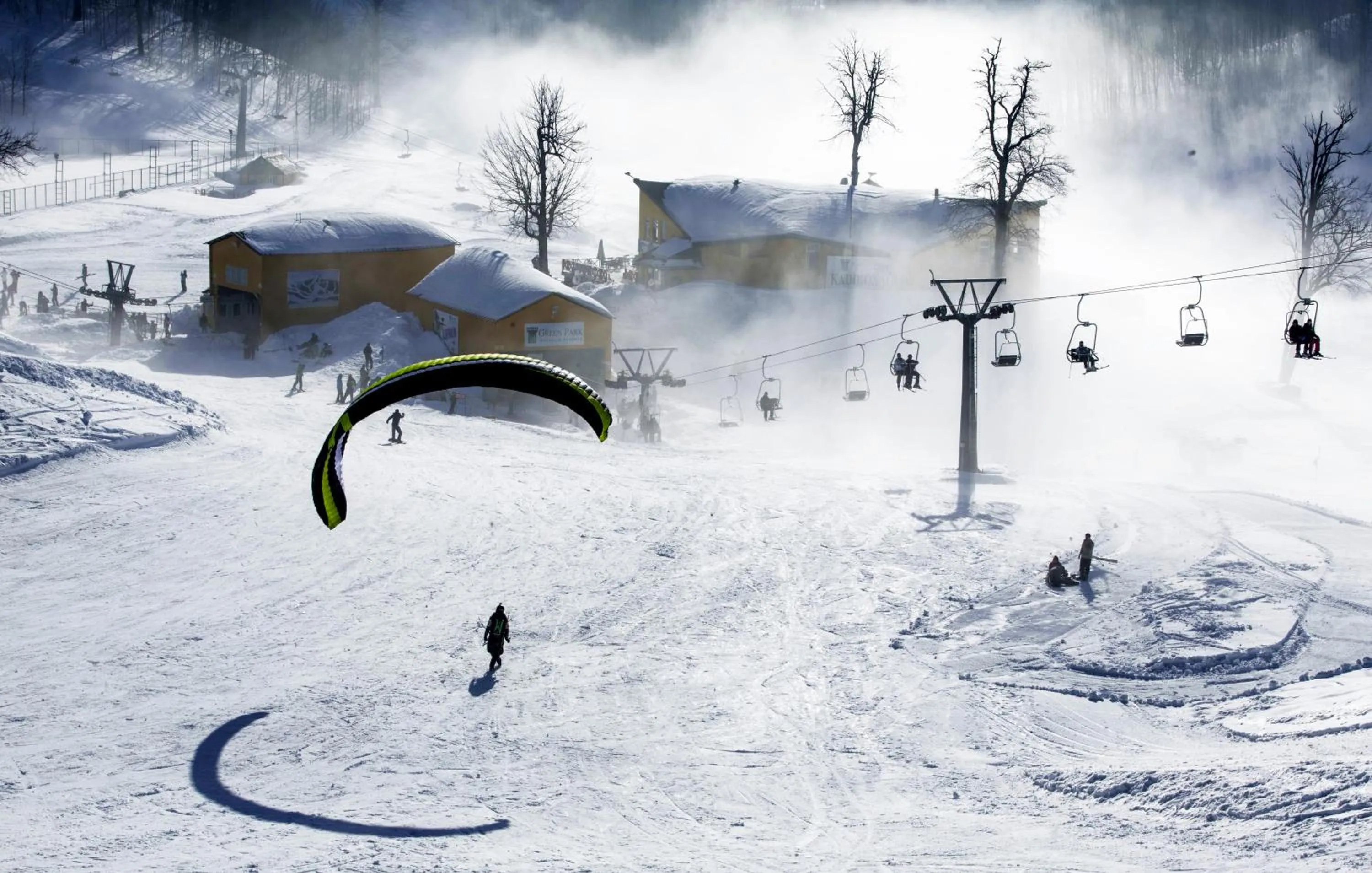 Skiing in The Green Park Kartepe