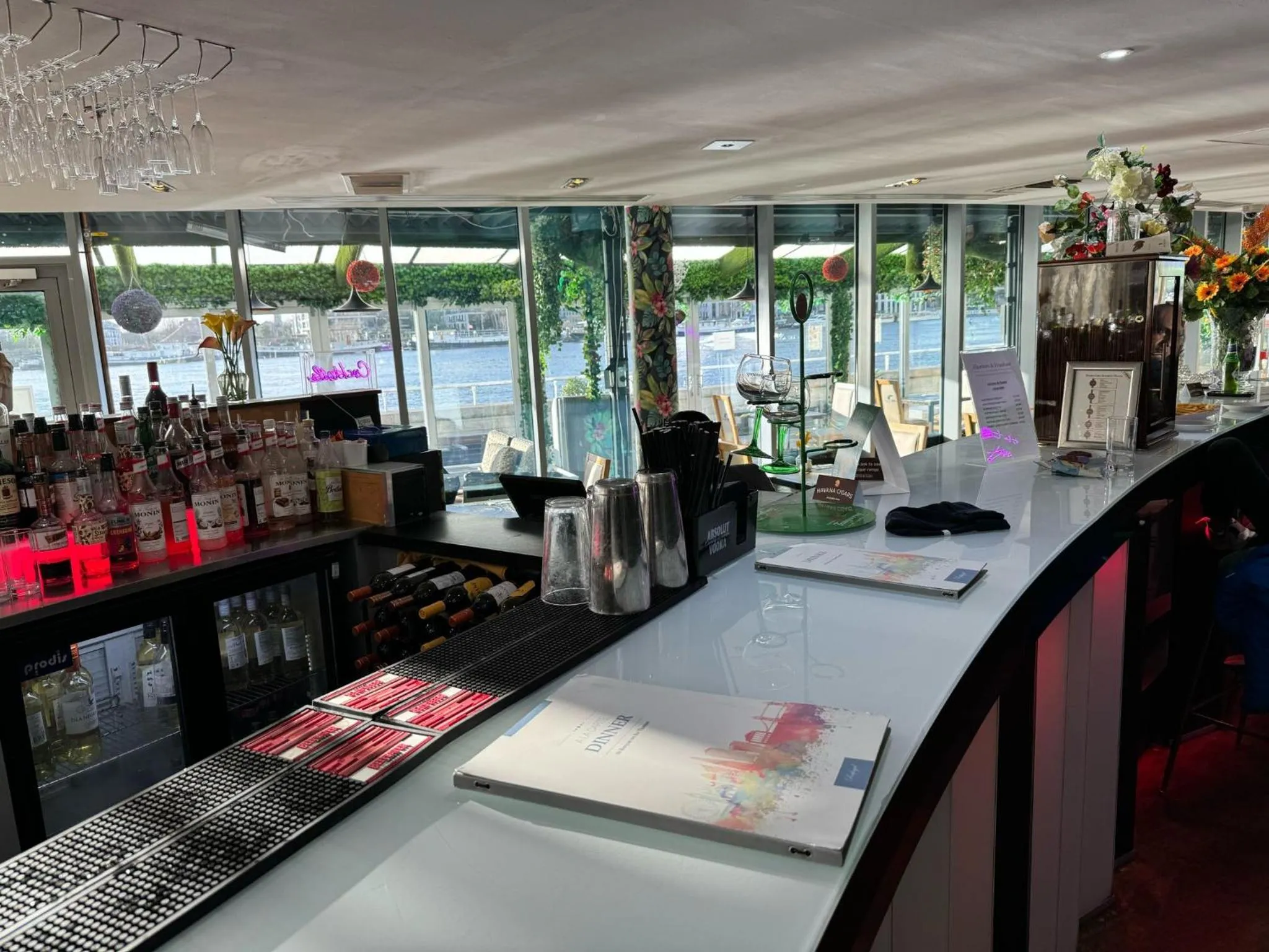 Lounge or bar in Rafayel Hotel & Spa