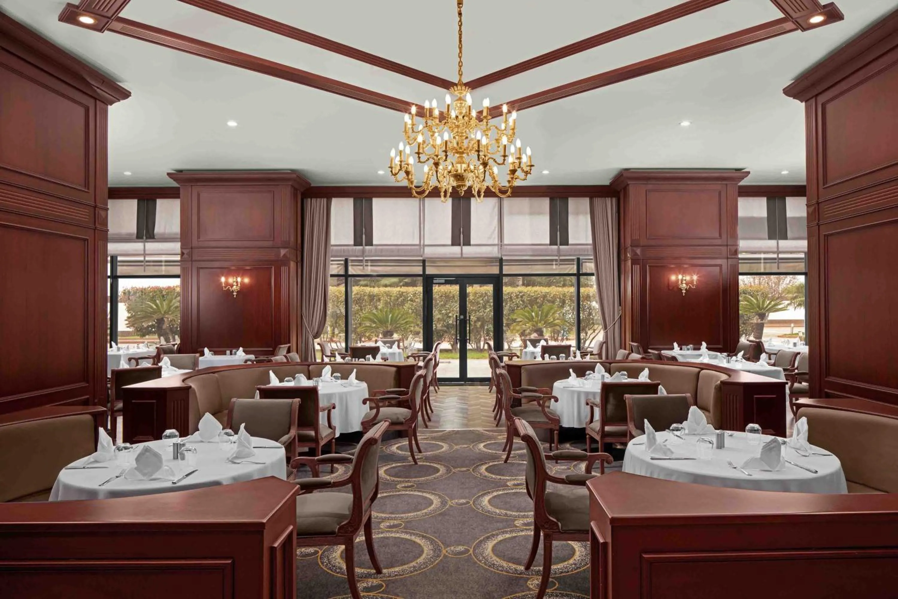 Restaurant/places to eat in Grand Cevahir Hotel Convention Center