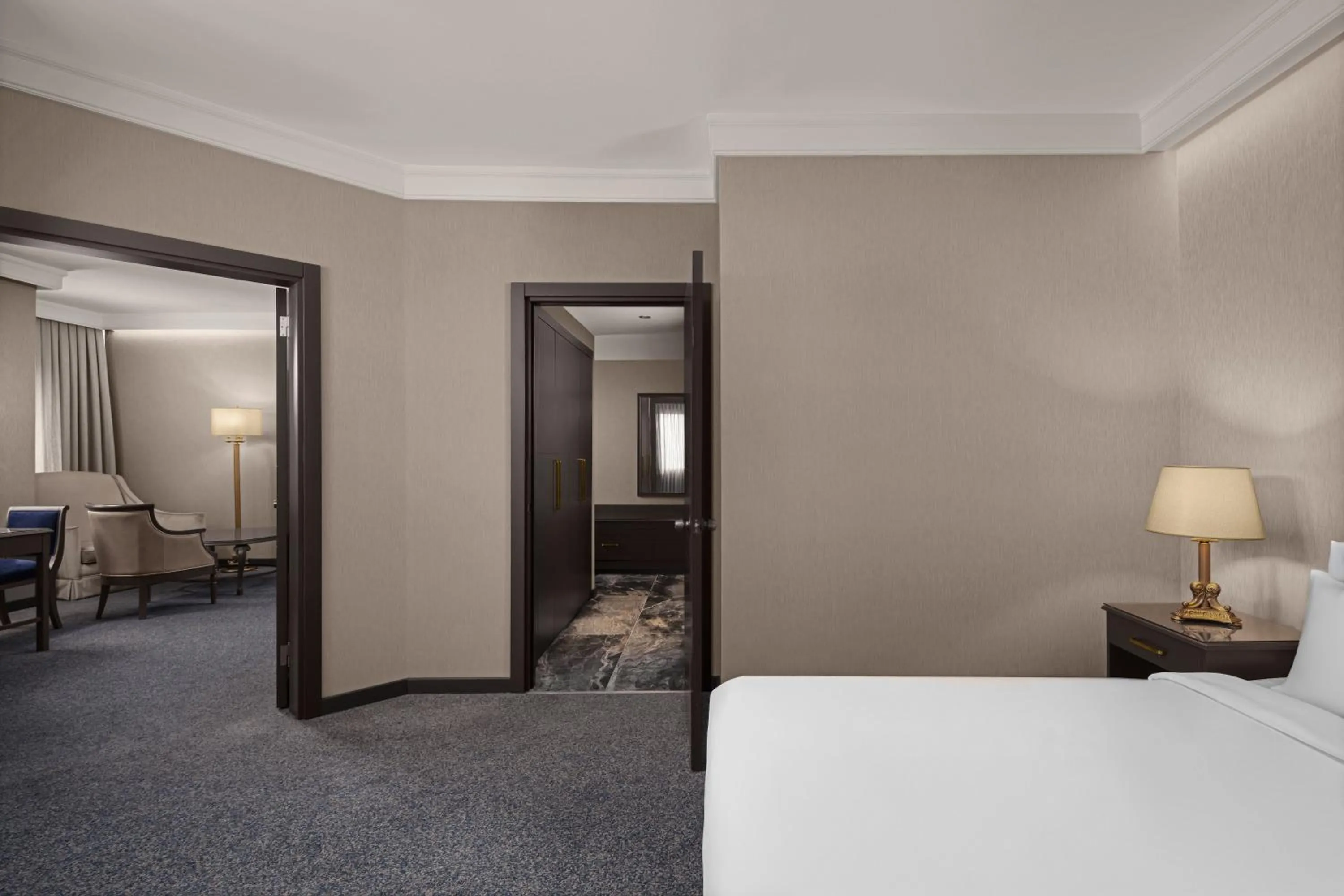 Bedroom, Bed in Grand Cevahir Hotel Convention Center