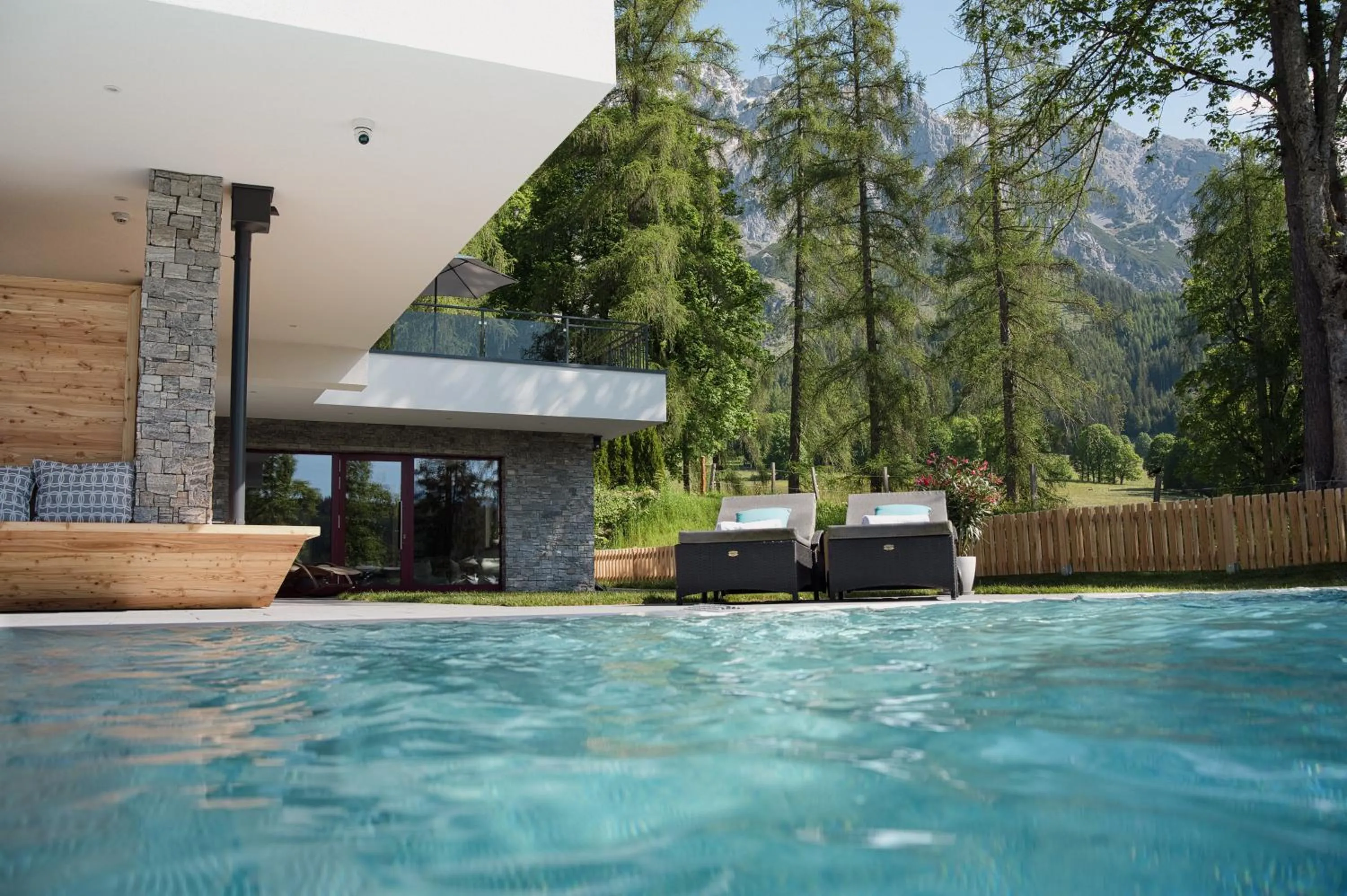 Swimming pool in Hotel Rösslhof