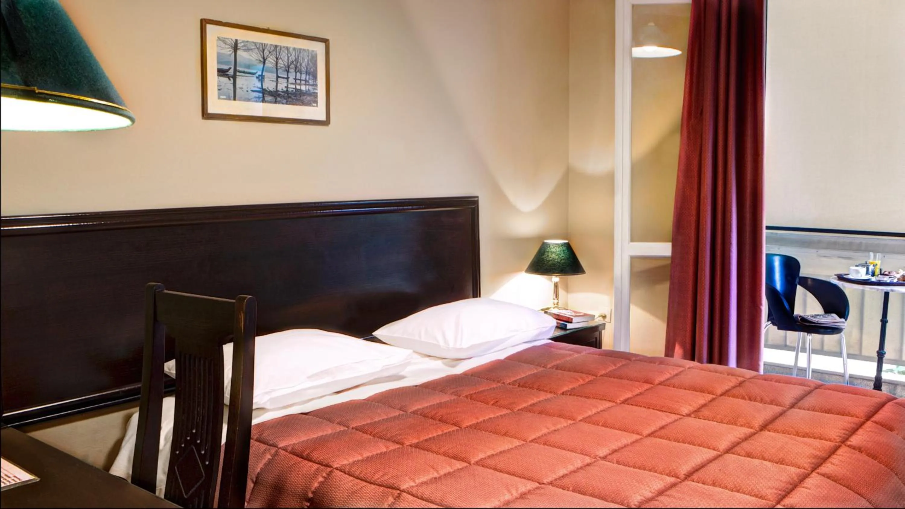 Other, Bed in Nicola Hotel