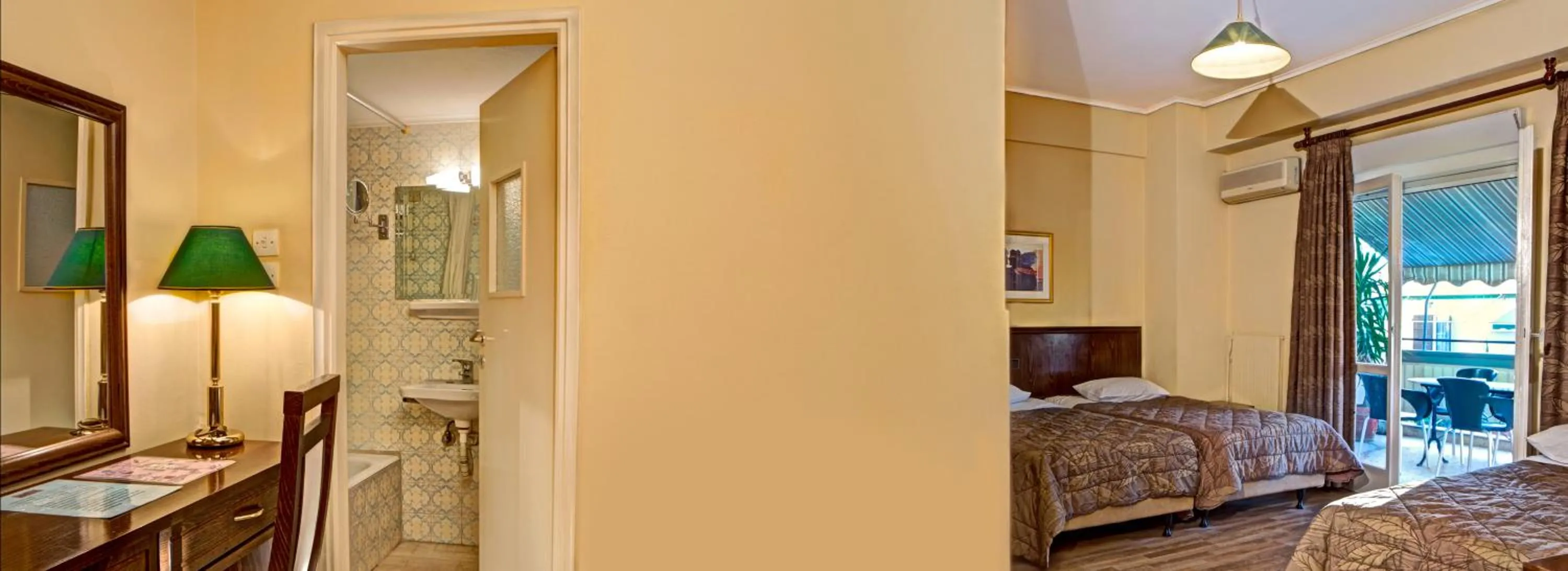 Other, Bed in Nicola Hotel