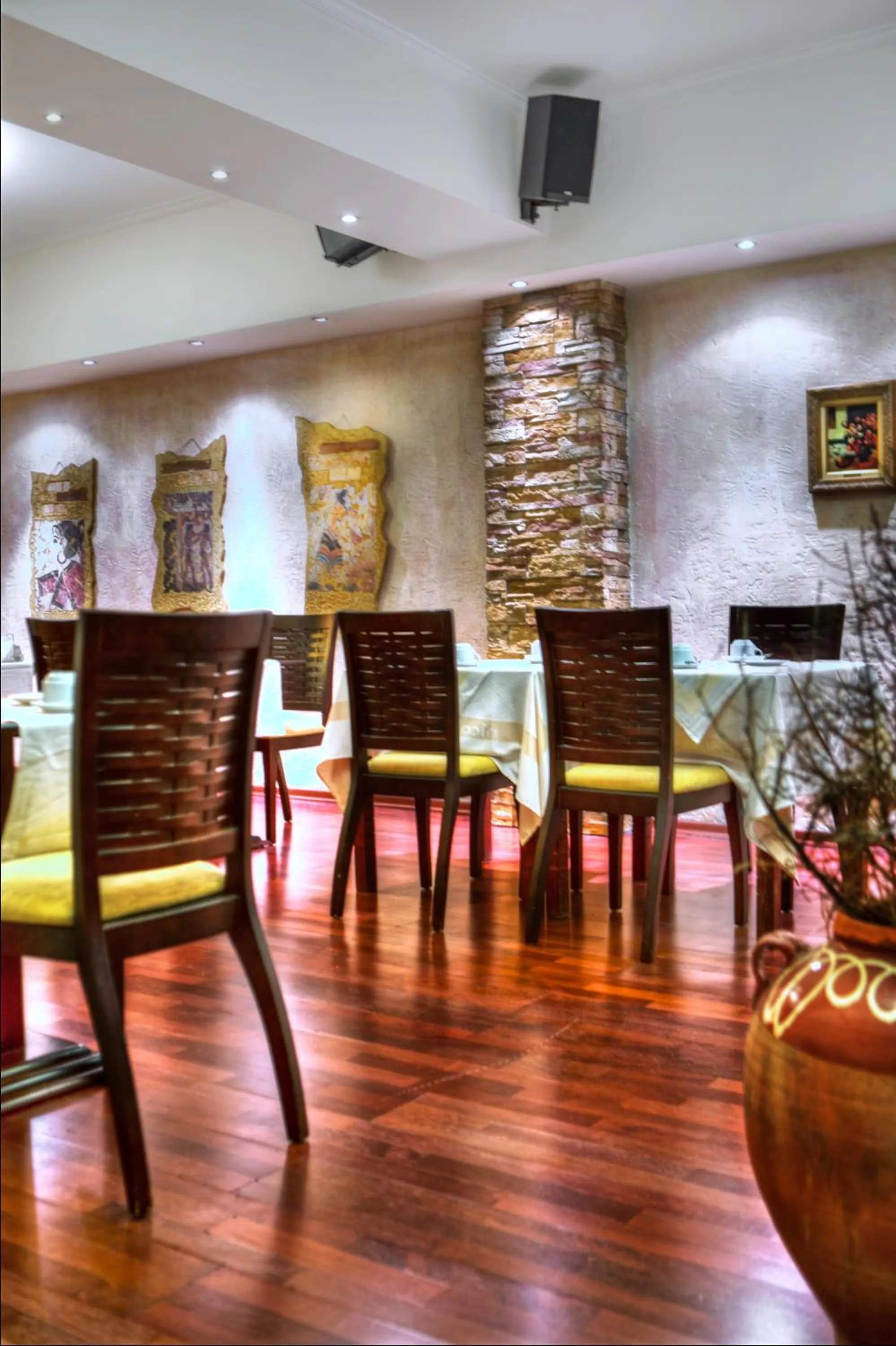 Buffet breakfast in Nicola Hotel