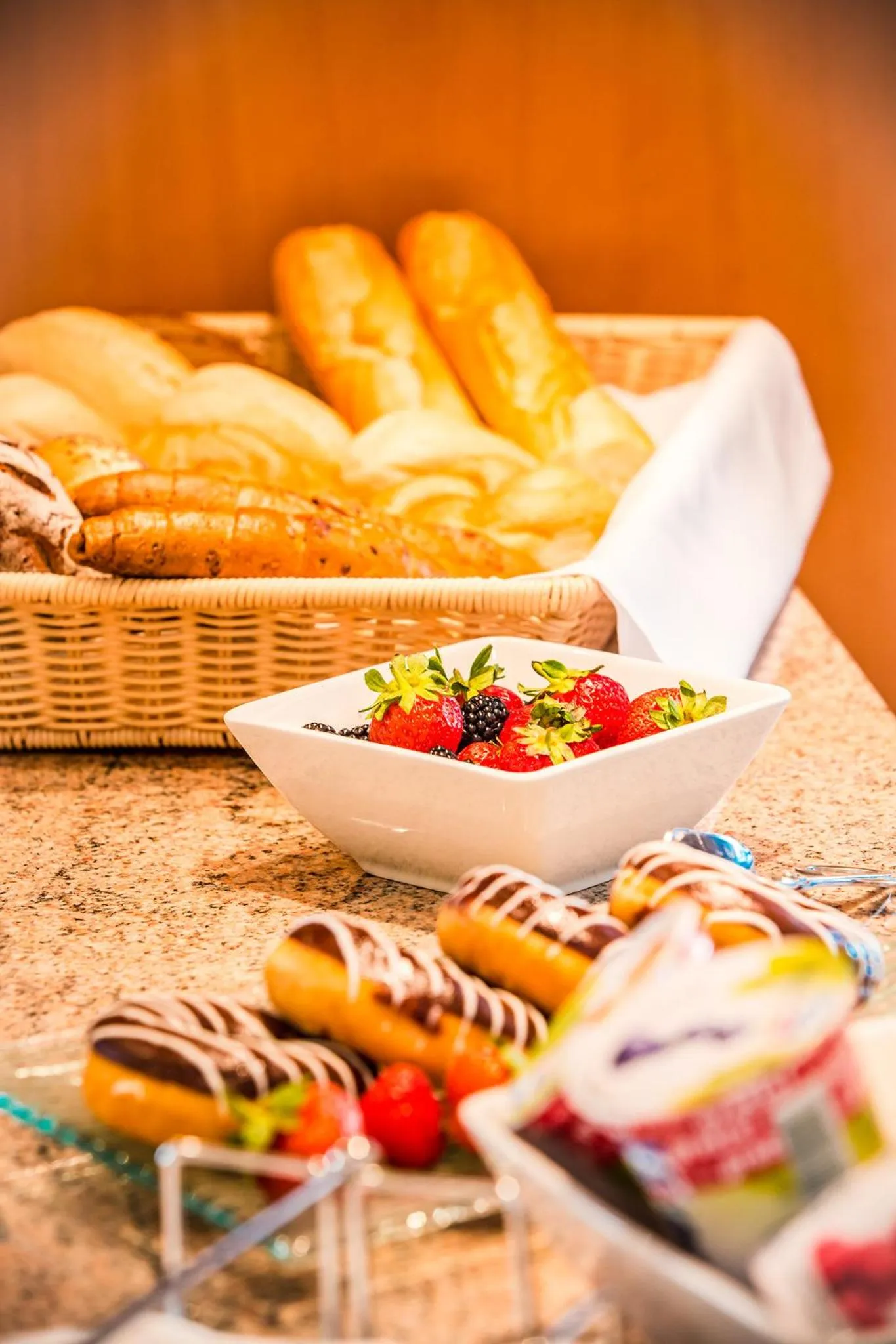 Food and drinks in Hotel Corvinus Vienna