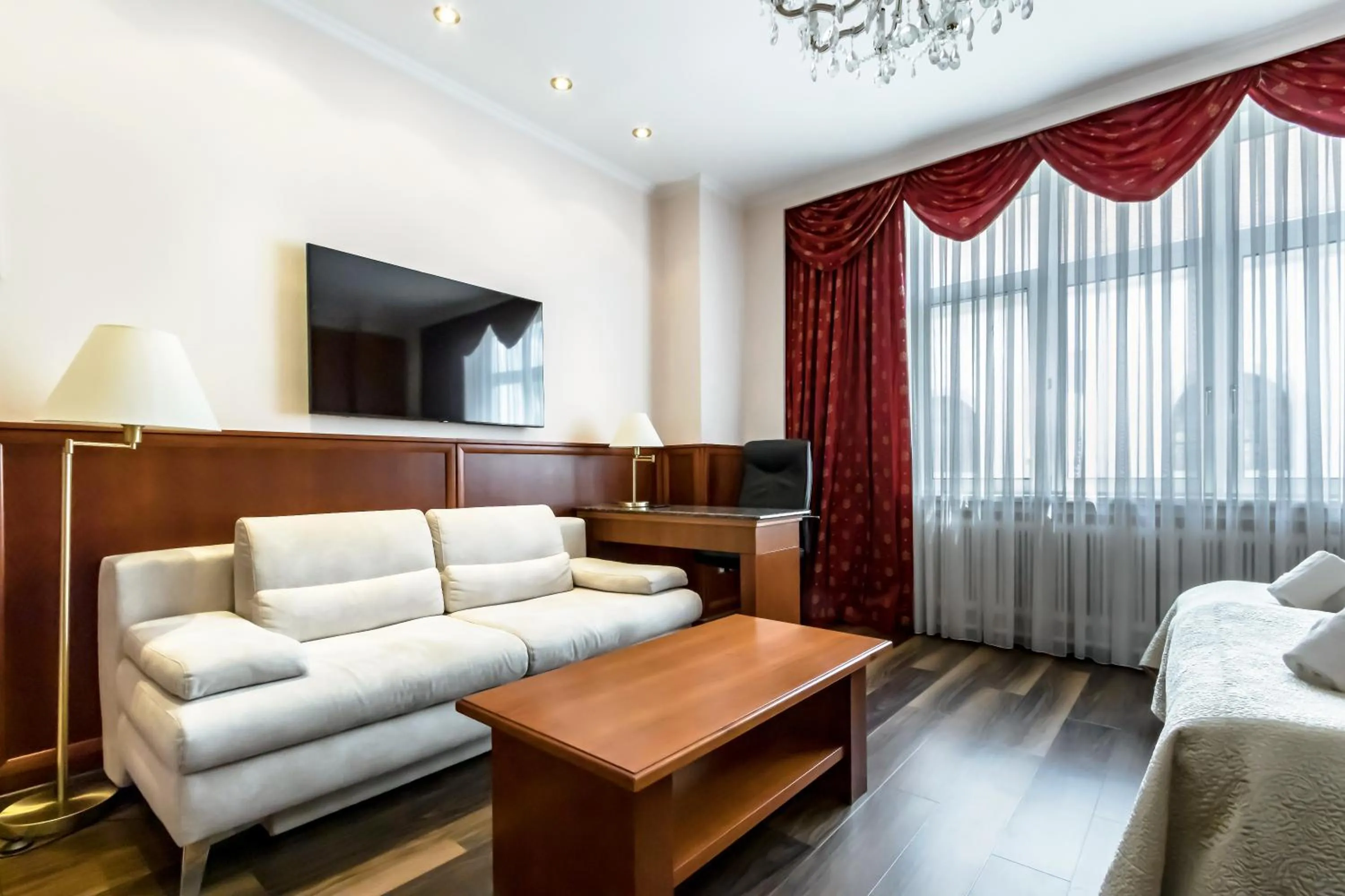 TV and multimedia in Hotel Corvinus Vienna
