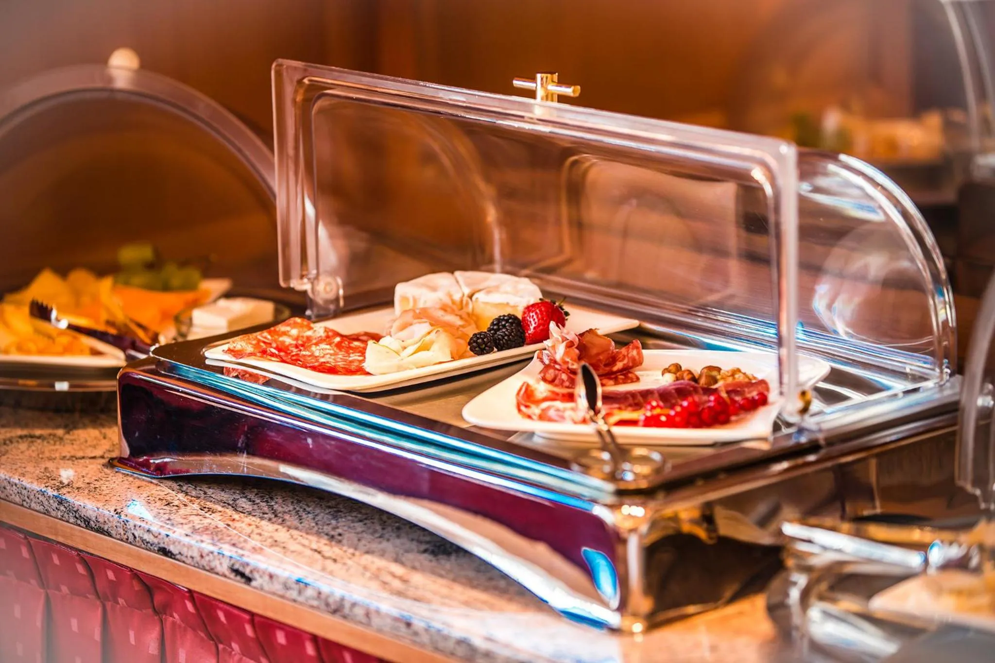 Food and drinks in Hotel Corvinus Vienna