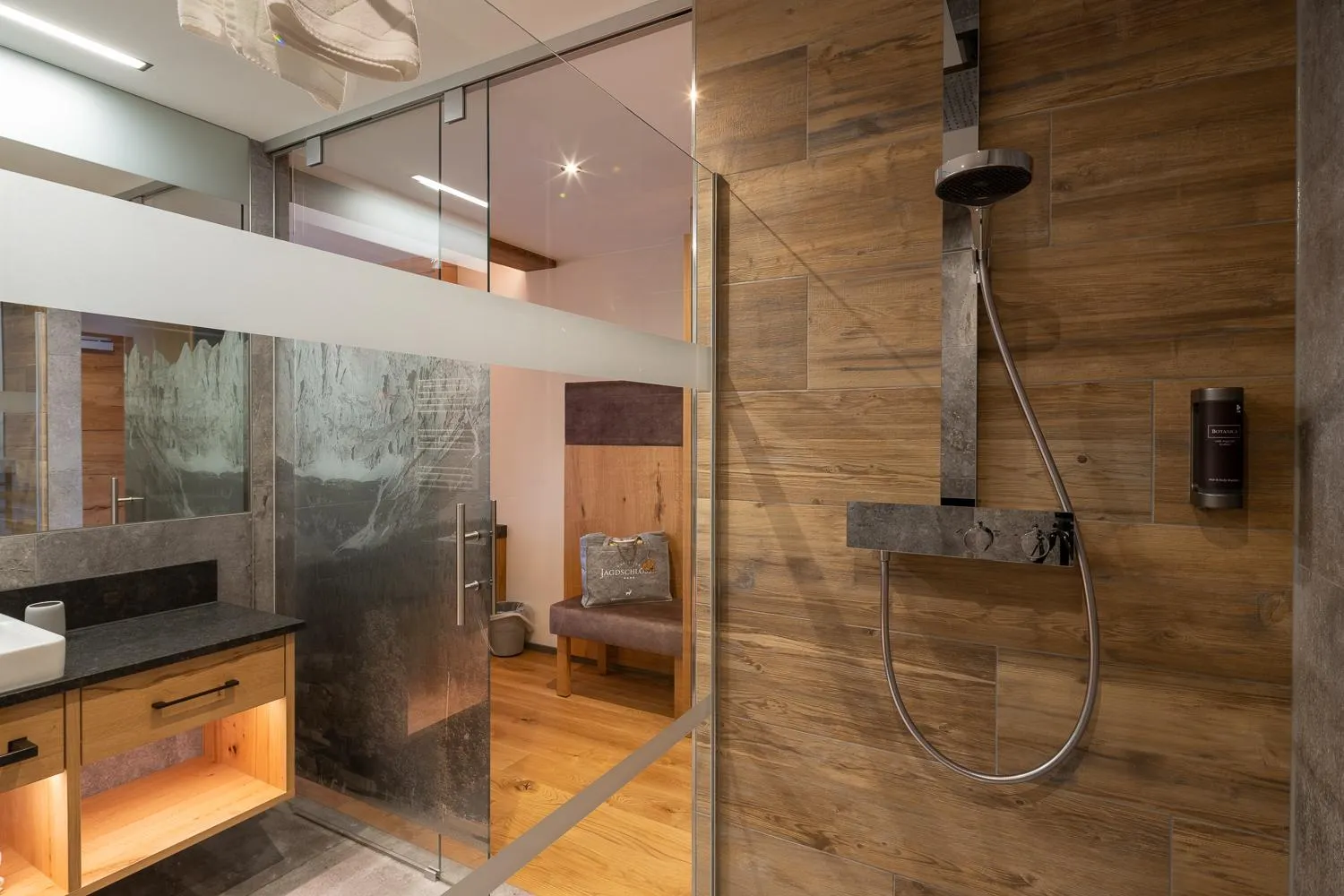 Shower in Hotel Jagdschlössl